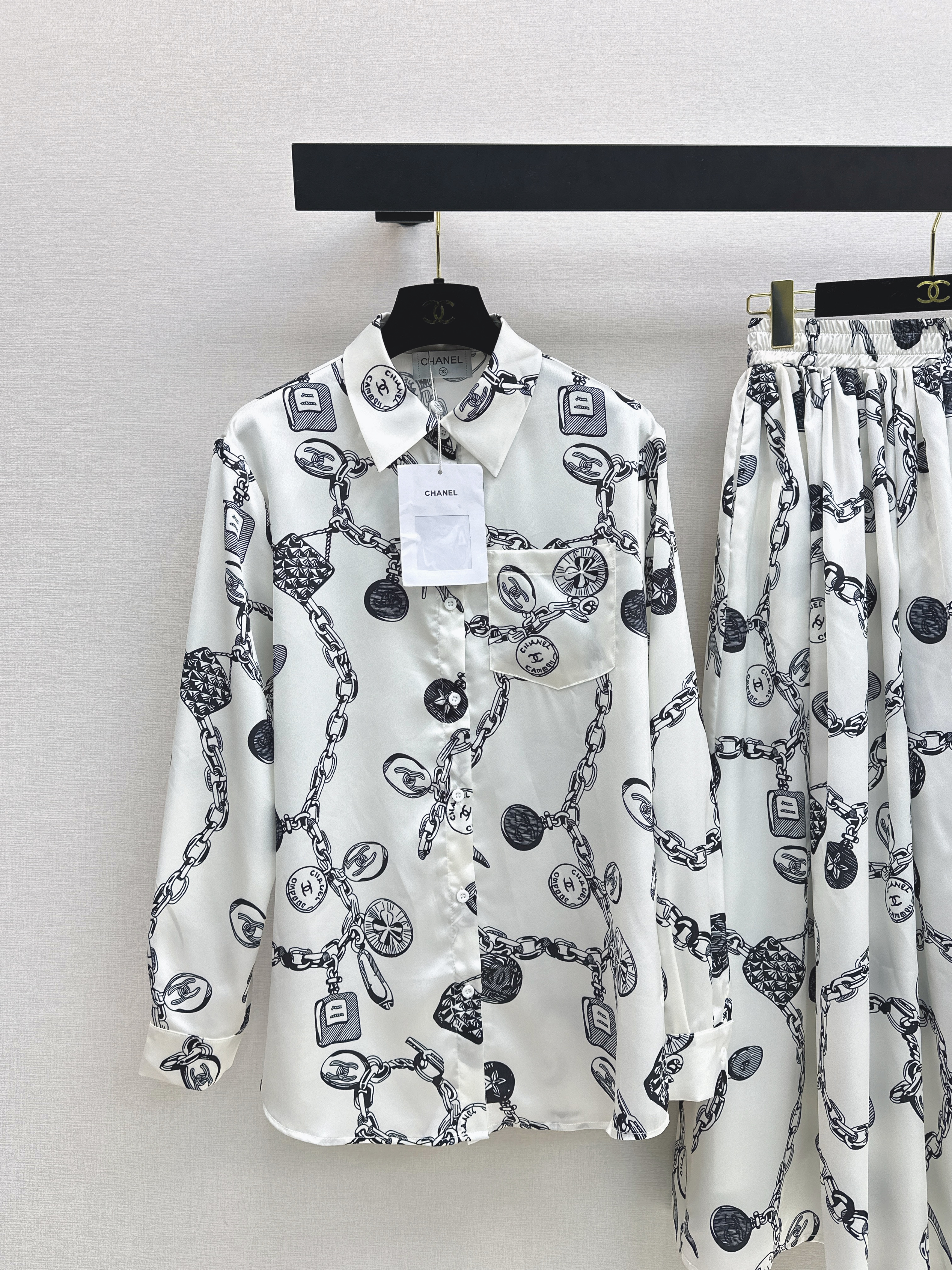 Chan 26ss print shirt pleated skirt set