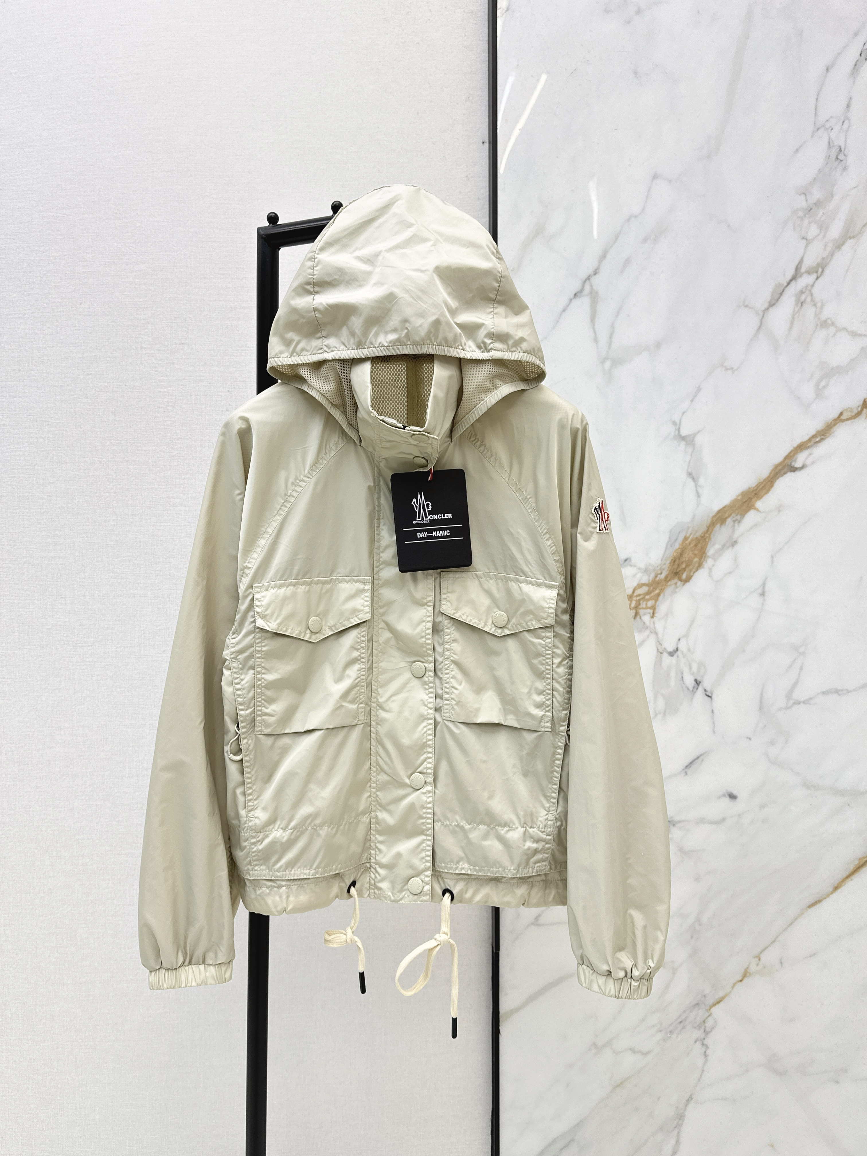 Monc 26ss trench coat