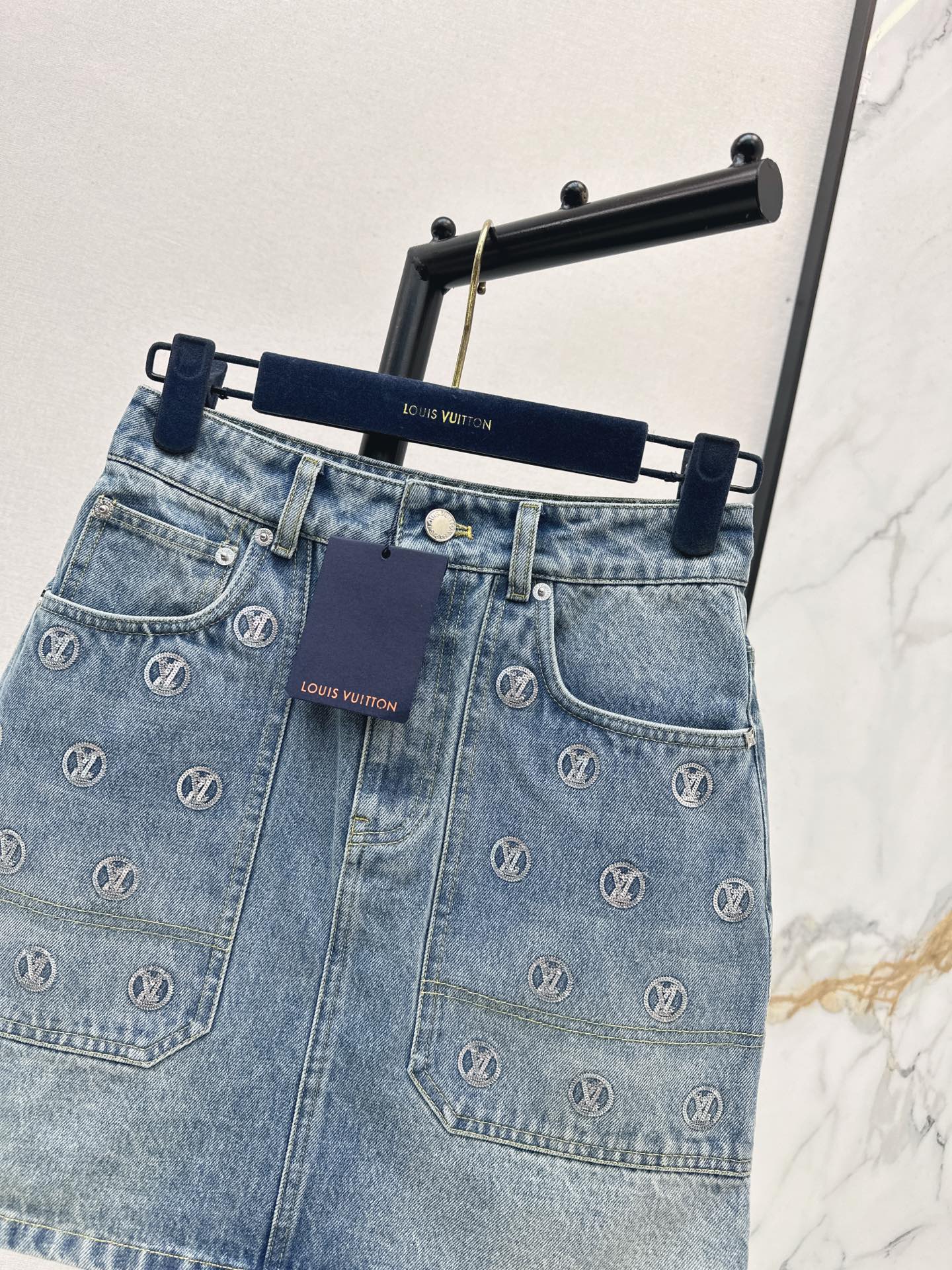Louis 25fw embroidery denim skirts coin sequins