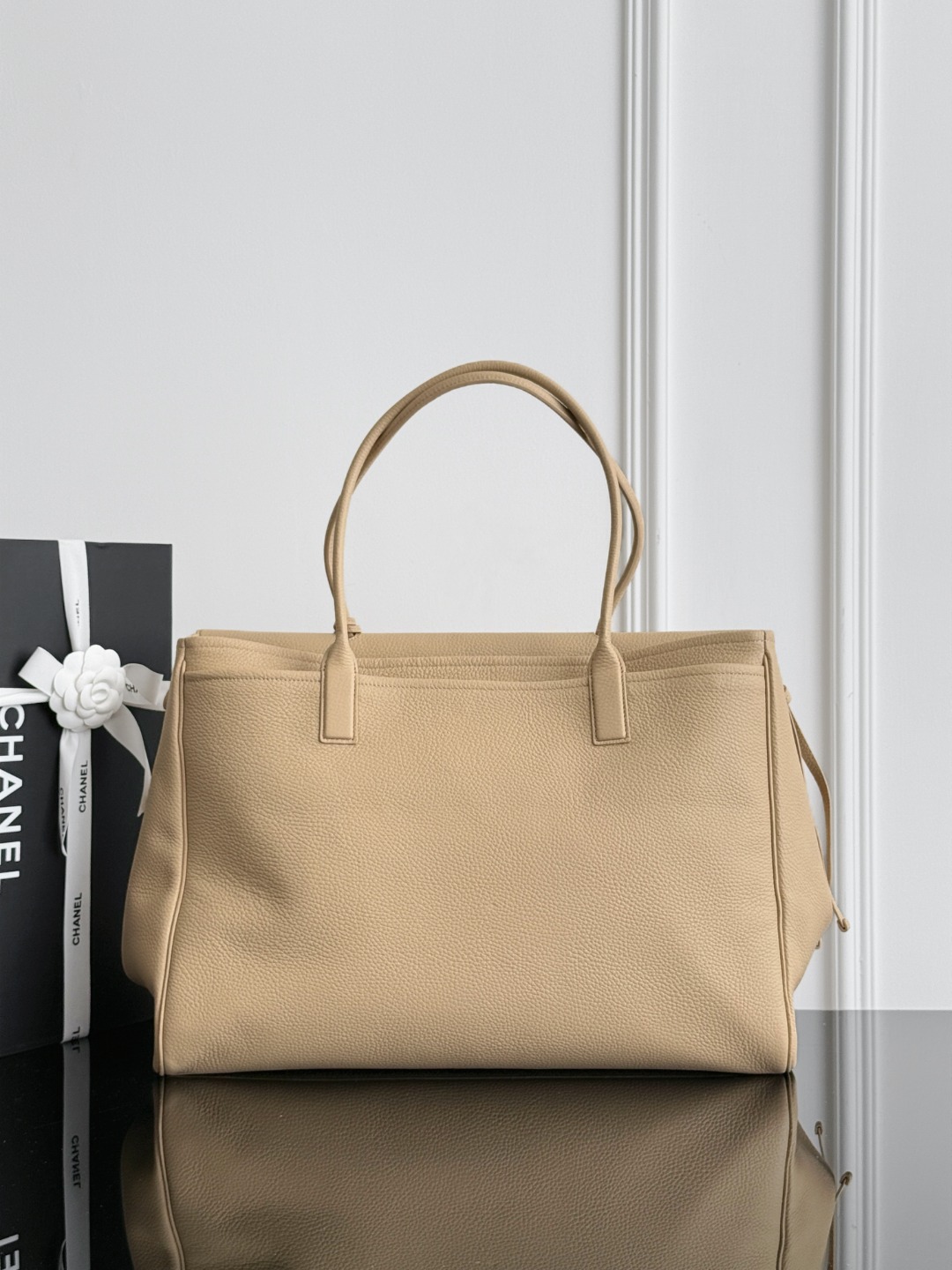 Chan 26S large tote bag