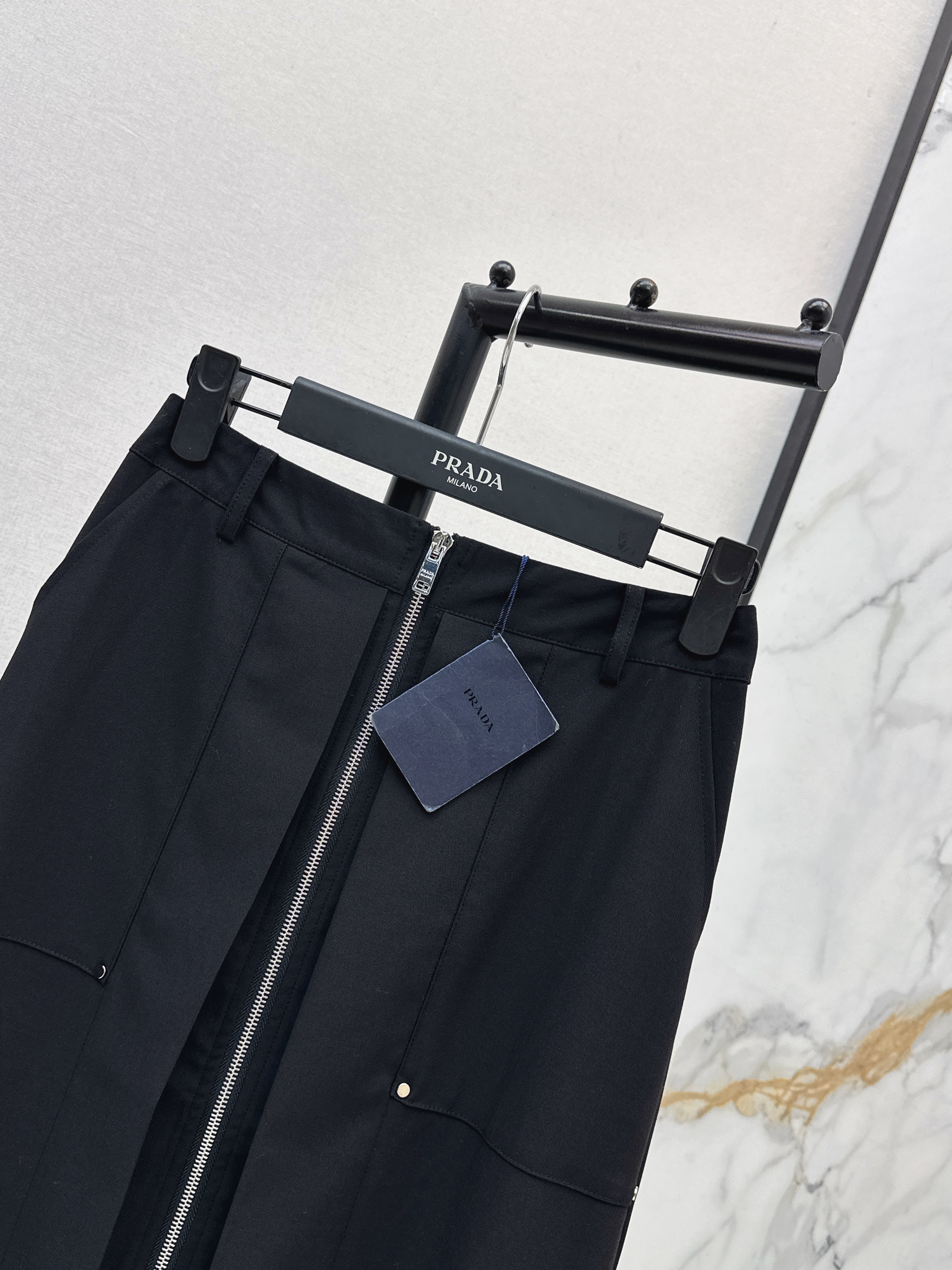 Pra 26ss zip-up skirt