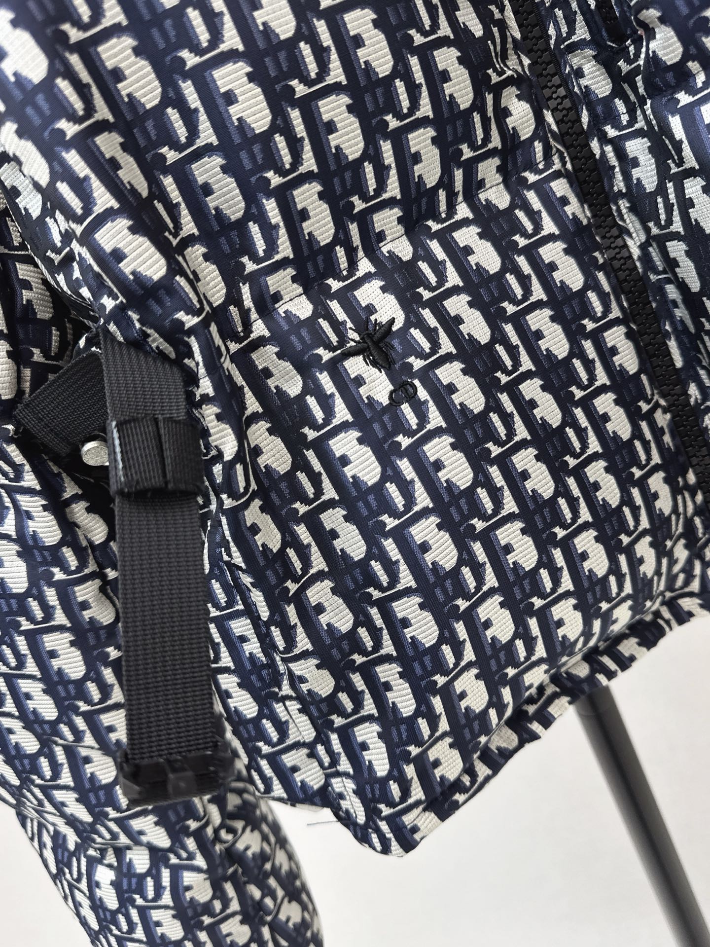 CD 25fw hooded puffer jackets