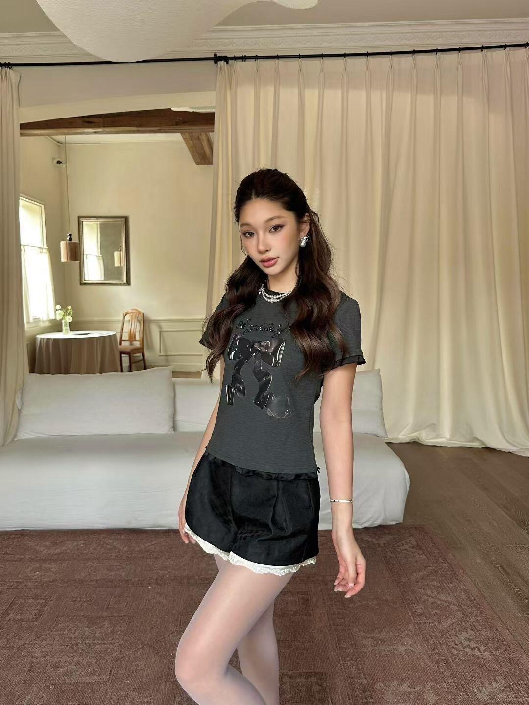 26SS Bow Graphic T-Shirt