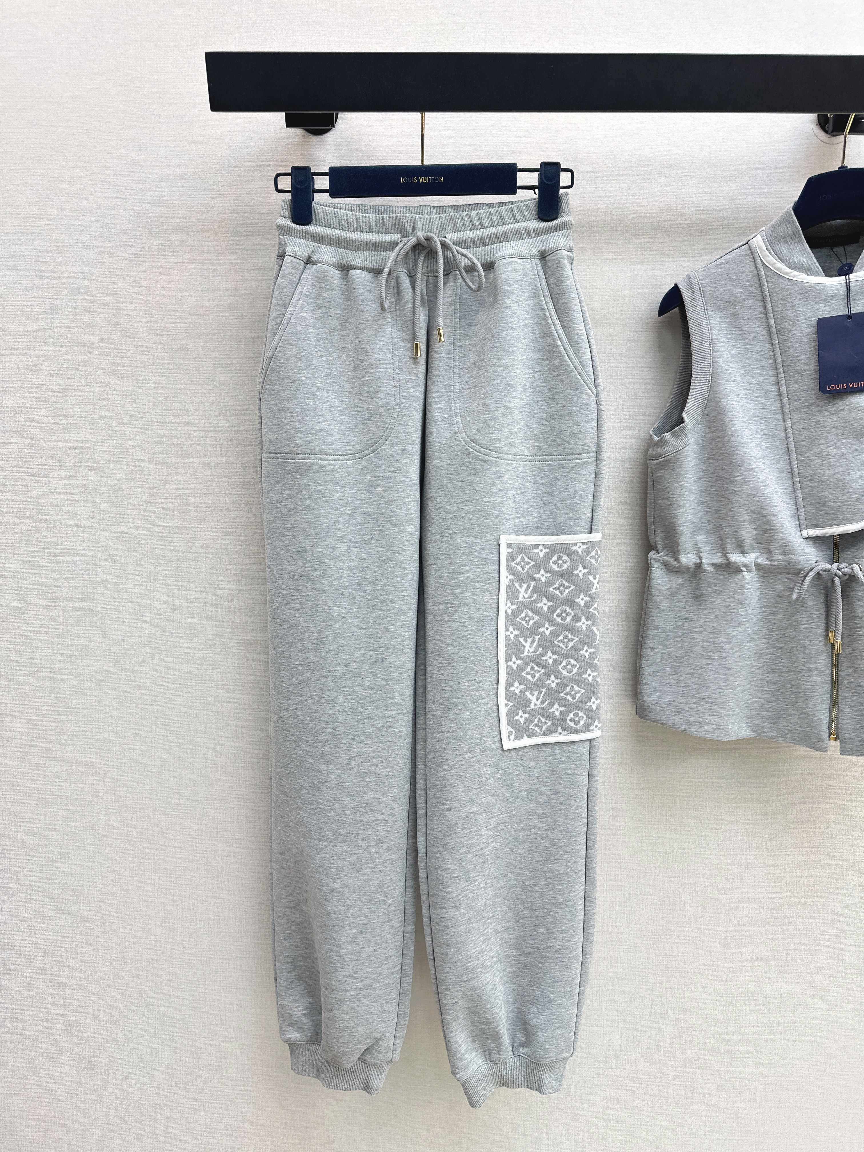 Loui 26ss vest jogger pant set