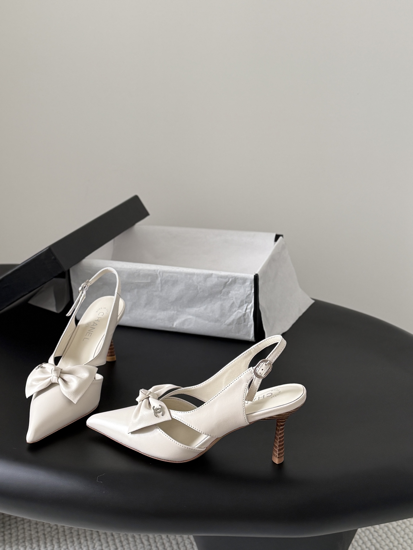 Chan 26ss bow slingback heel
