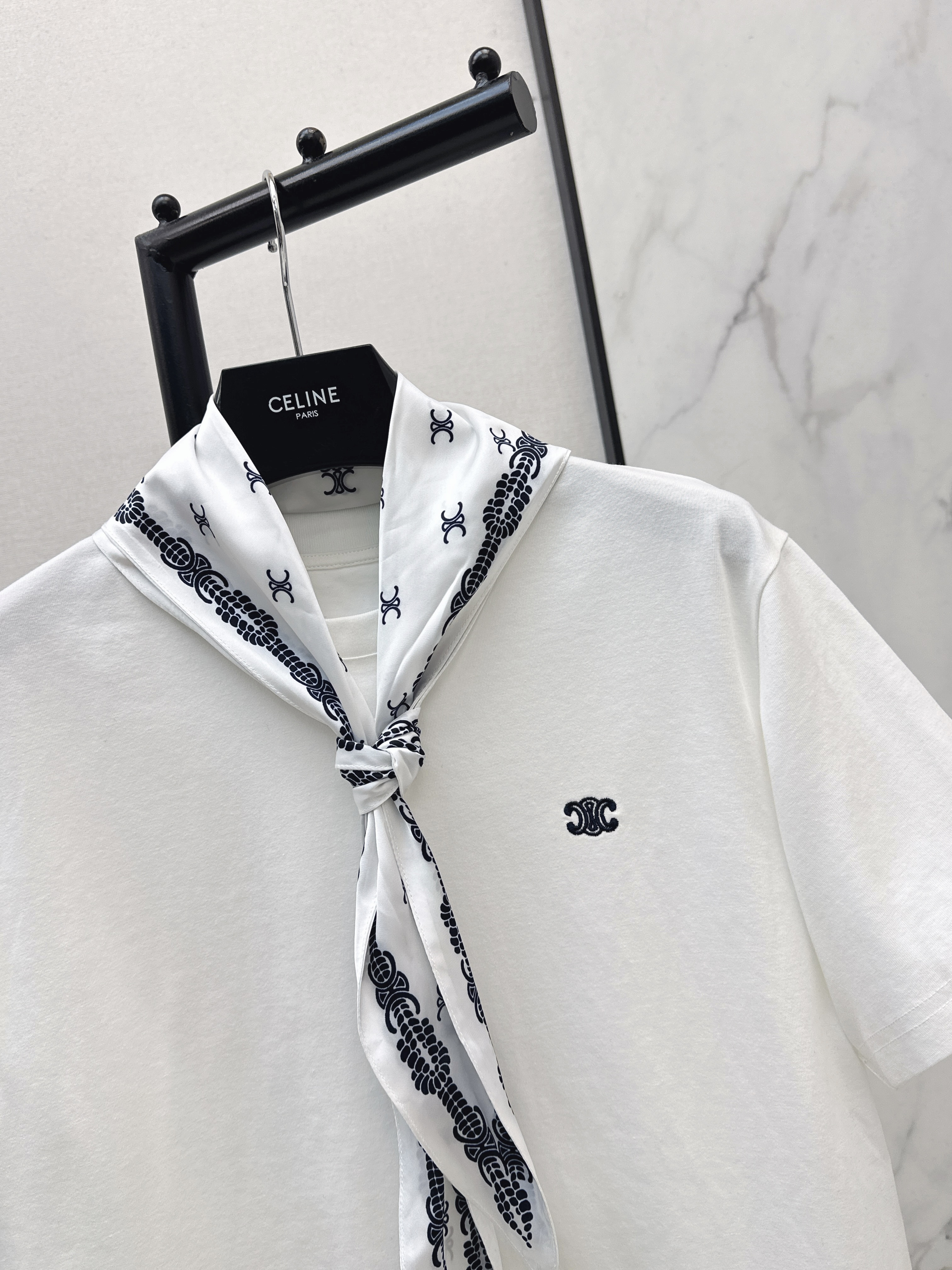 Celi 26ss print silk scarf t-shirts