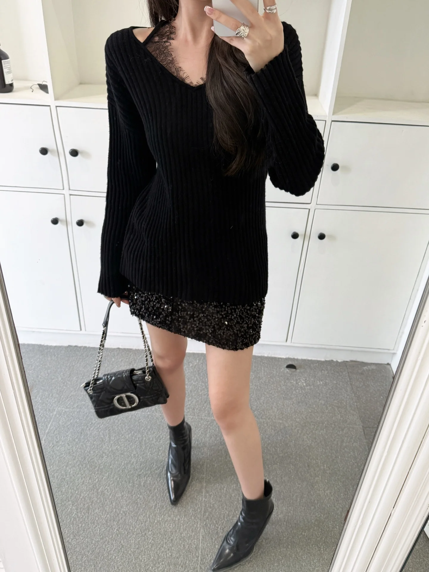 Es 25fw lace contrast sweater