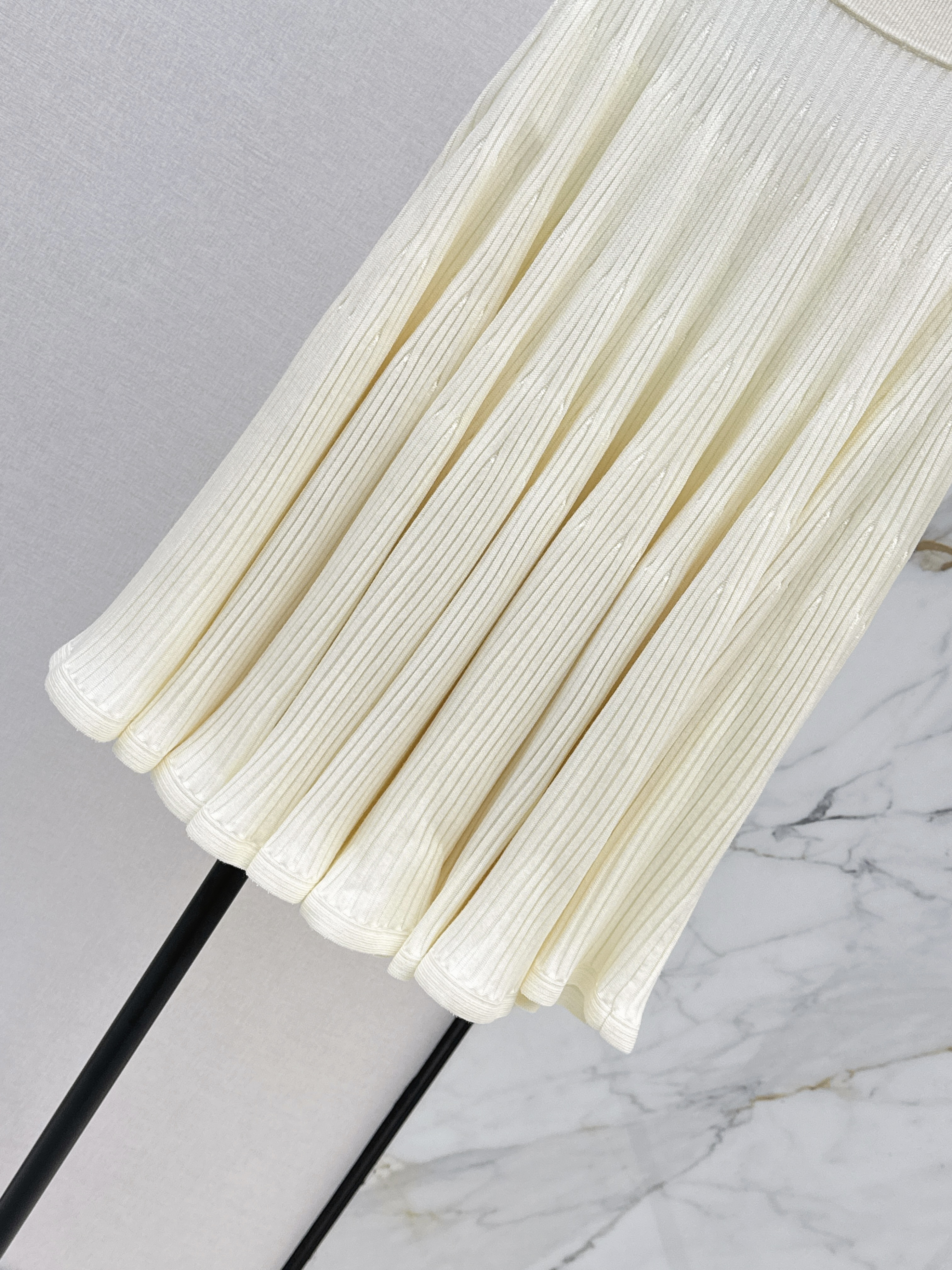 Loui 26ss knit pleated skirt