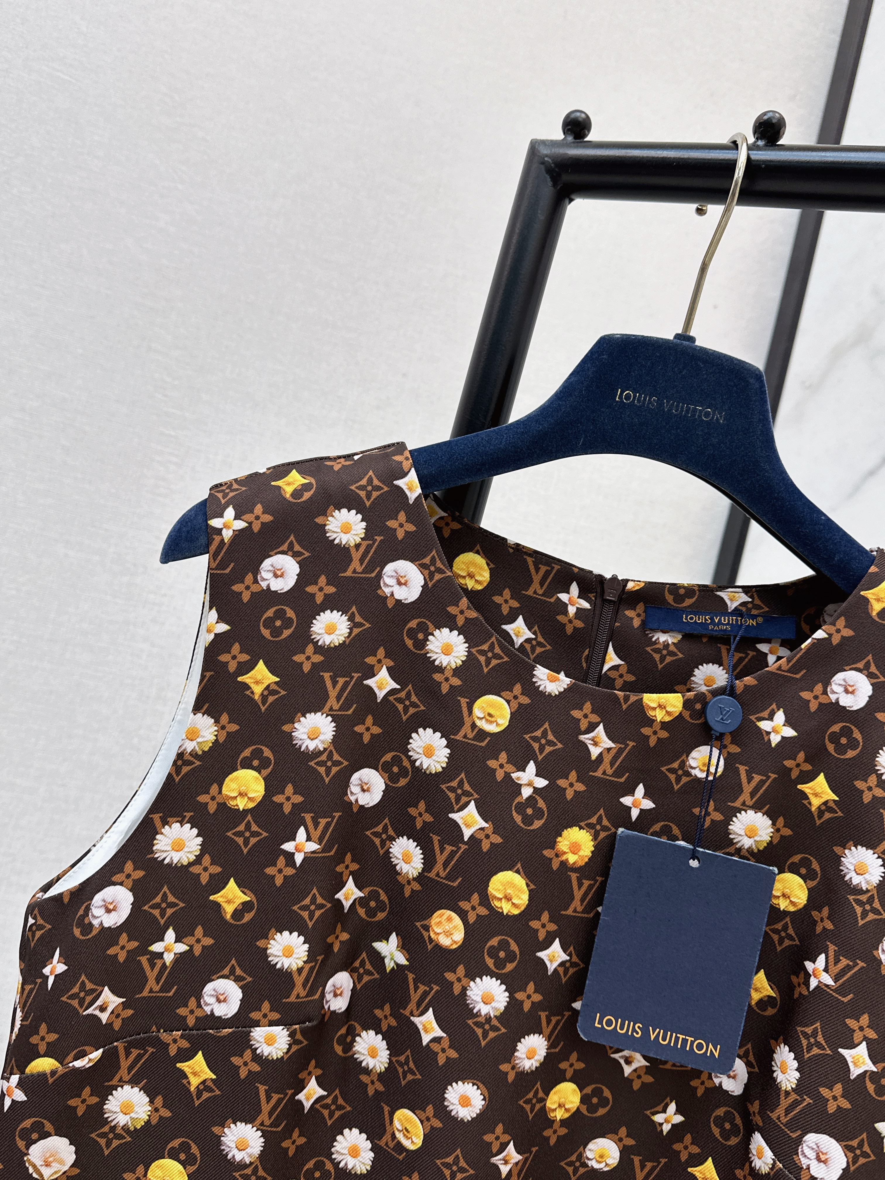 Loui 26ss print sleeveless dress
