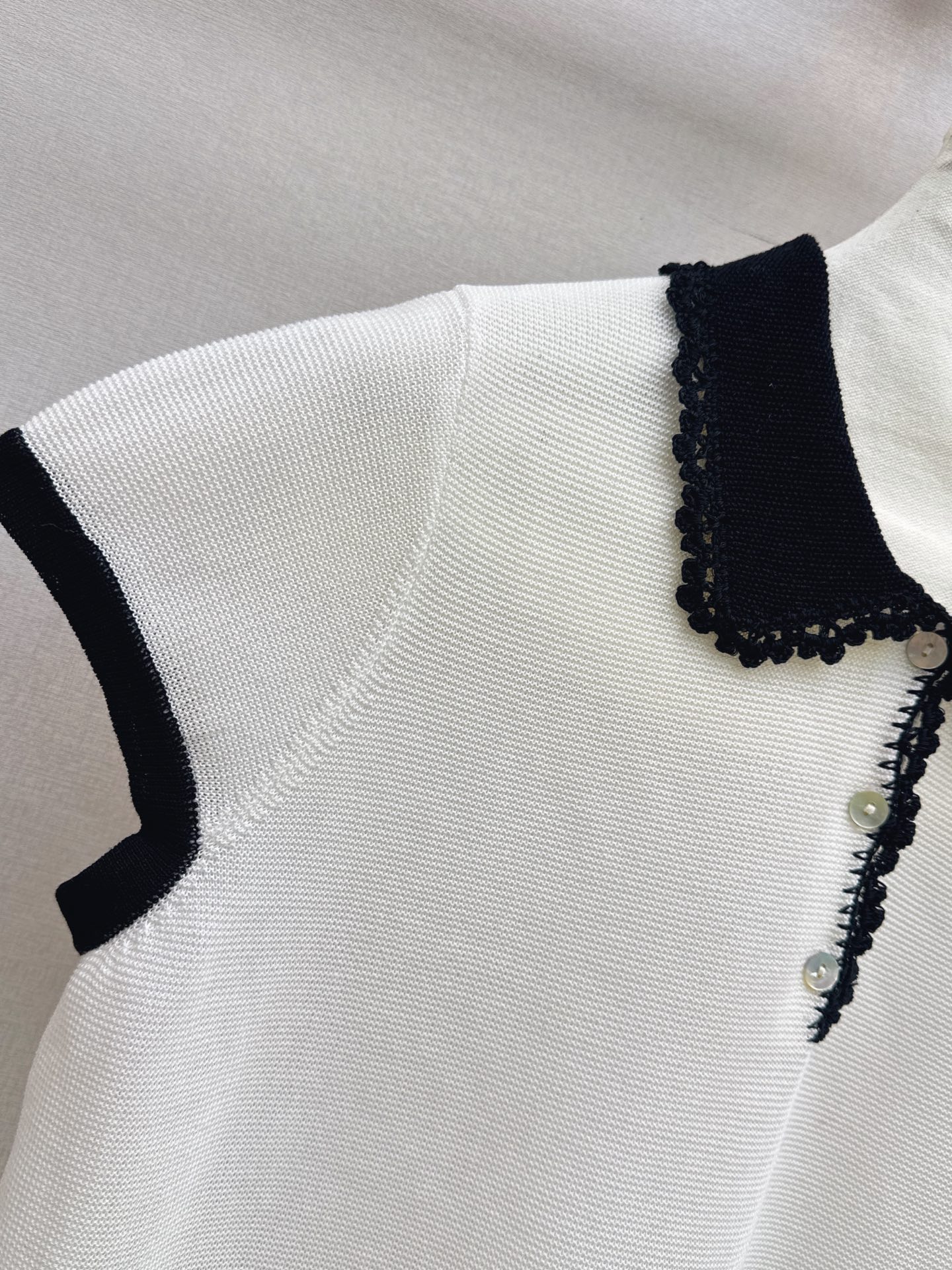 Miu 26ss sleeveless polo knitwear