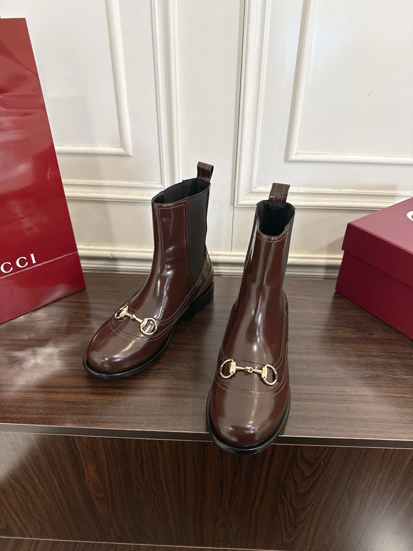 Gucc 25fw combat boots