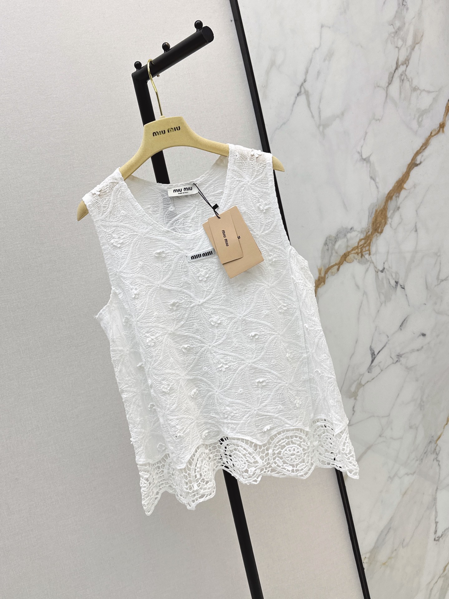 Miu 26ss embroidert vest