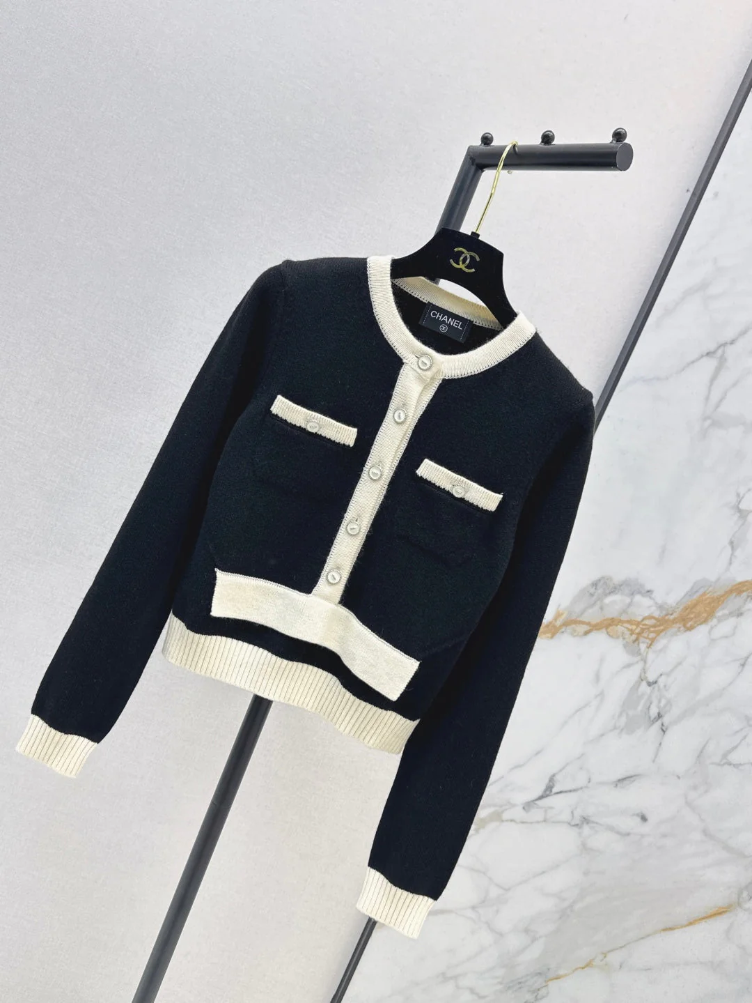 Chan 25ss knit cardigan