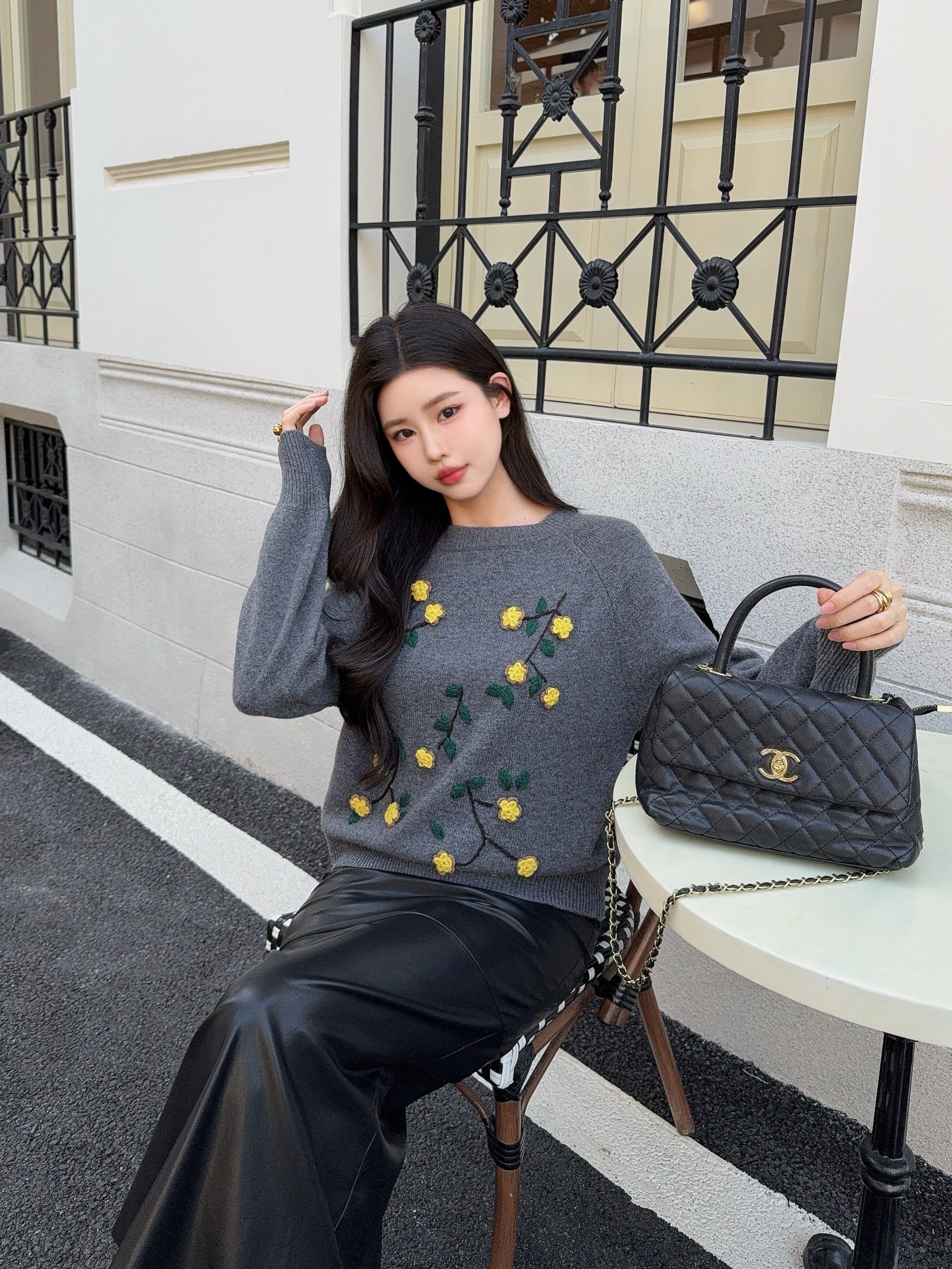 ES 26ss embroidery sweater