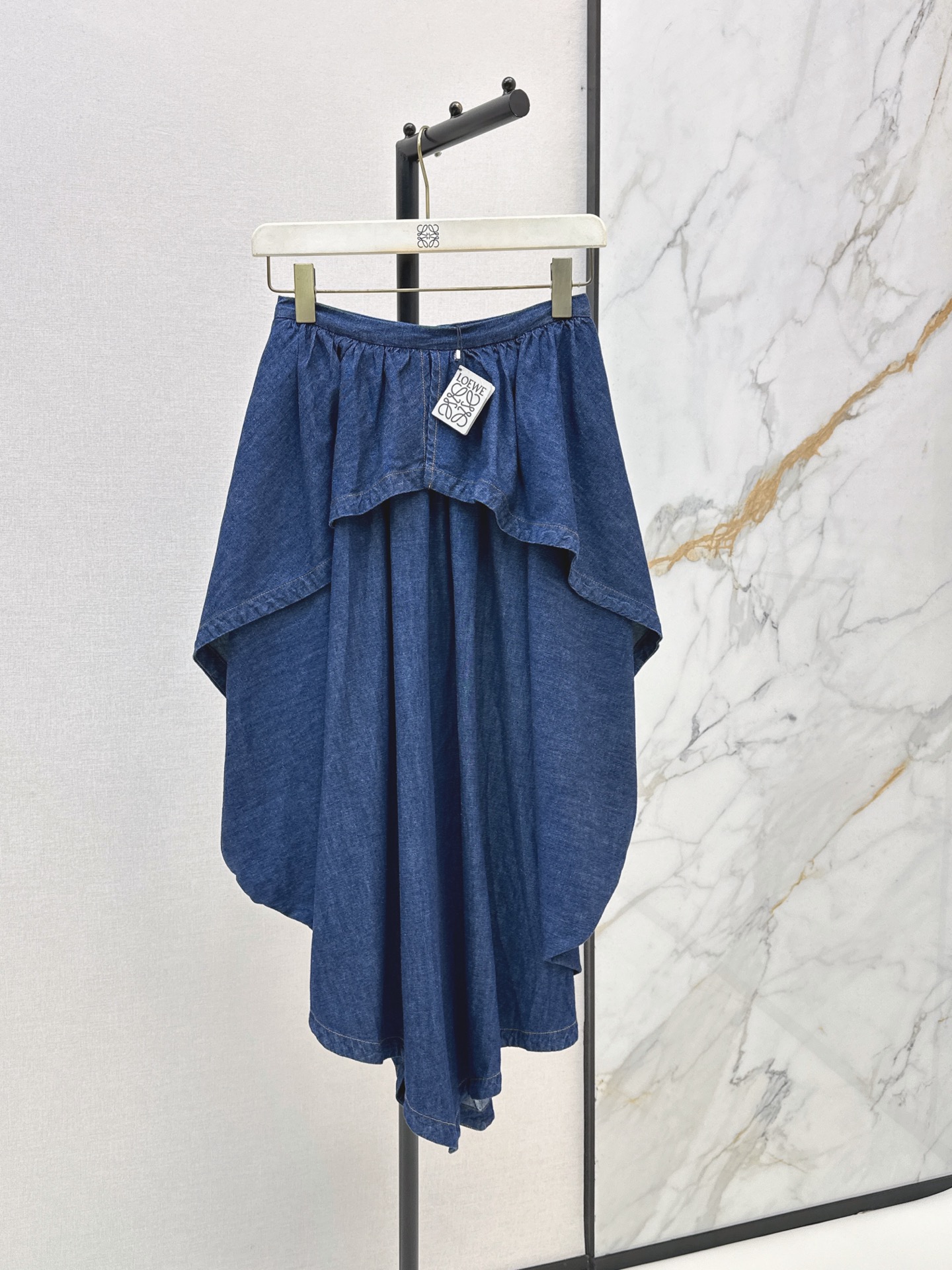 Loe 26ss asymmetrical ruffle denim skirt