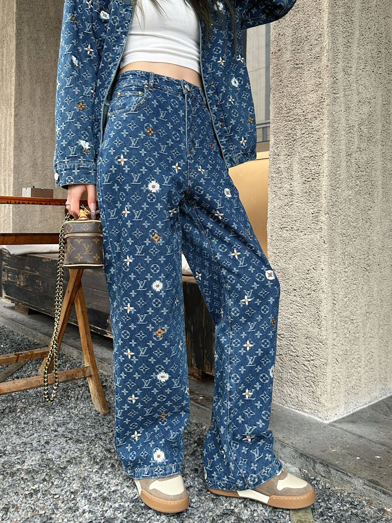 Loui 26ss embroidery jeans