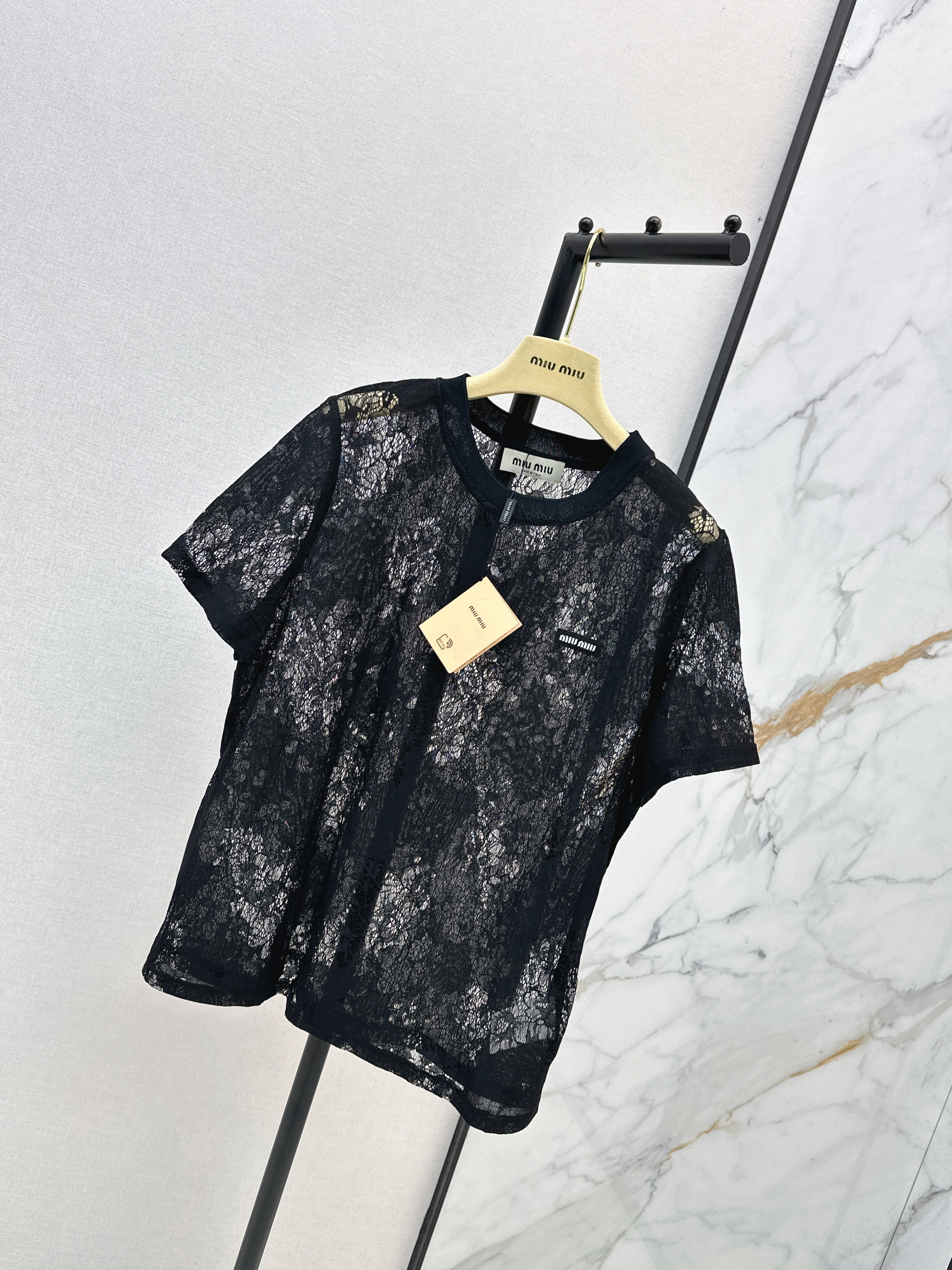Miu 26ss lace t-shirt