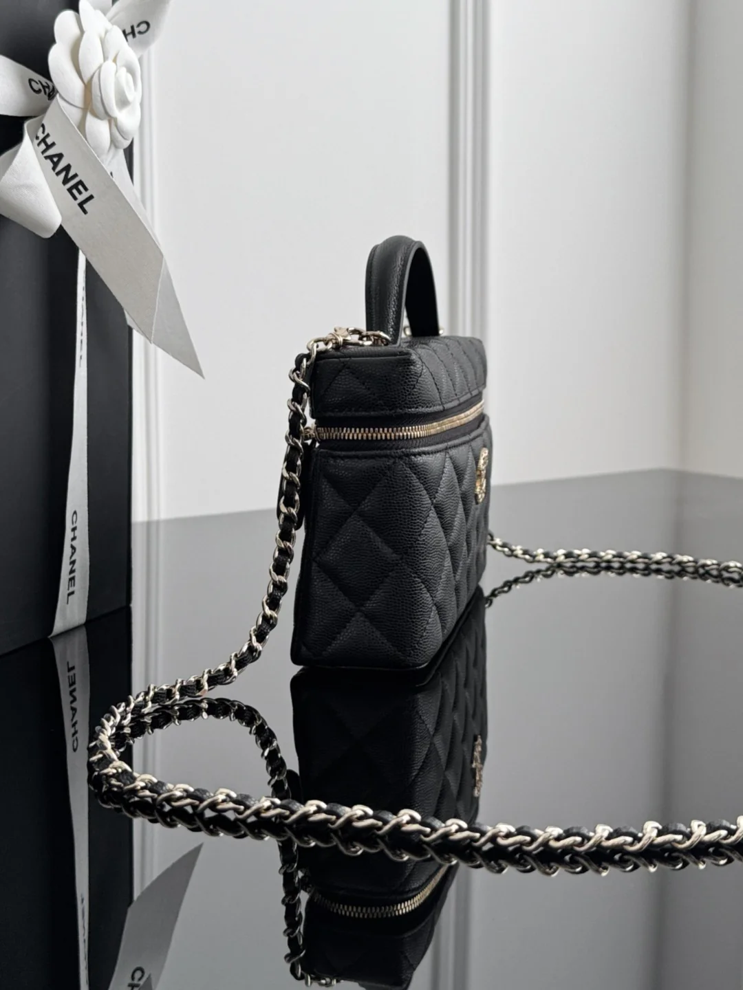 Chan 25P LP heart diamond shoulder bage