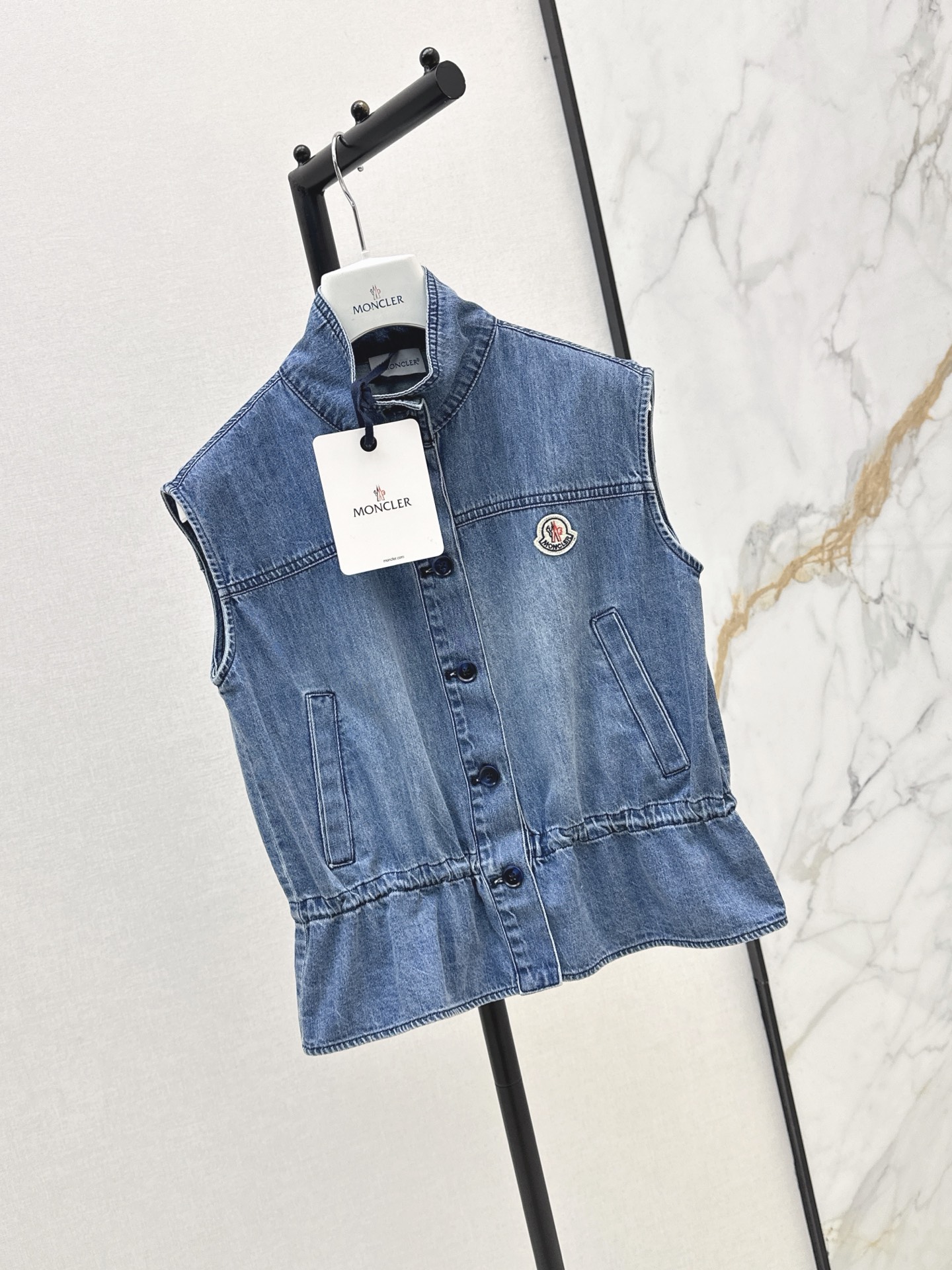 Monc 26ss denim vest