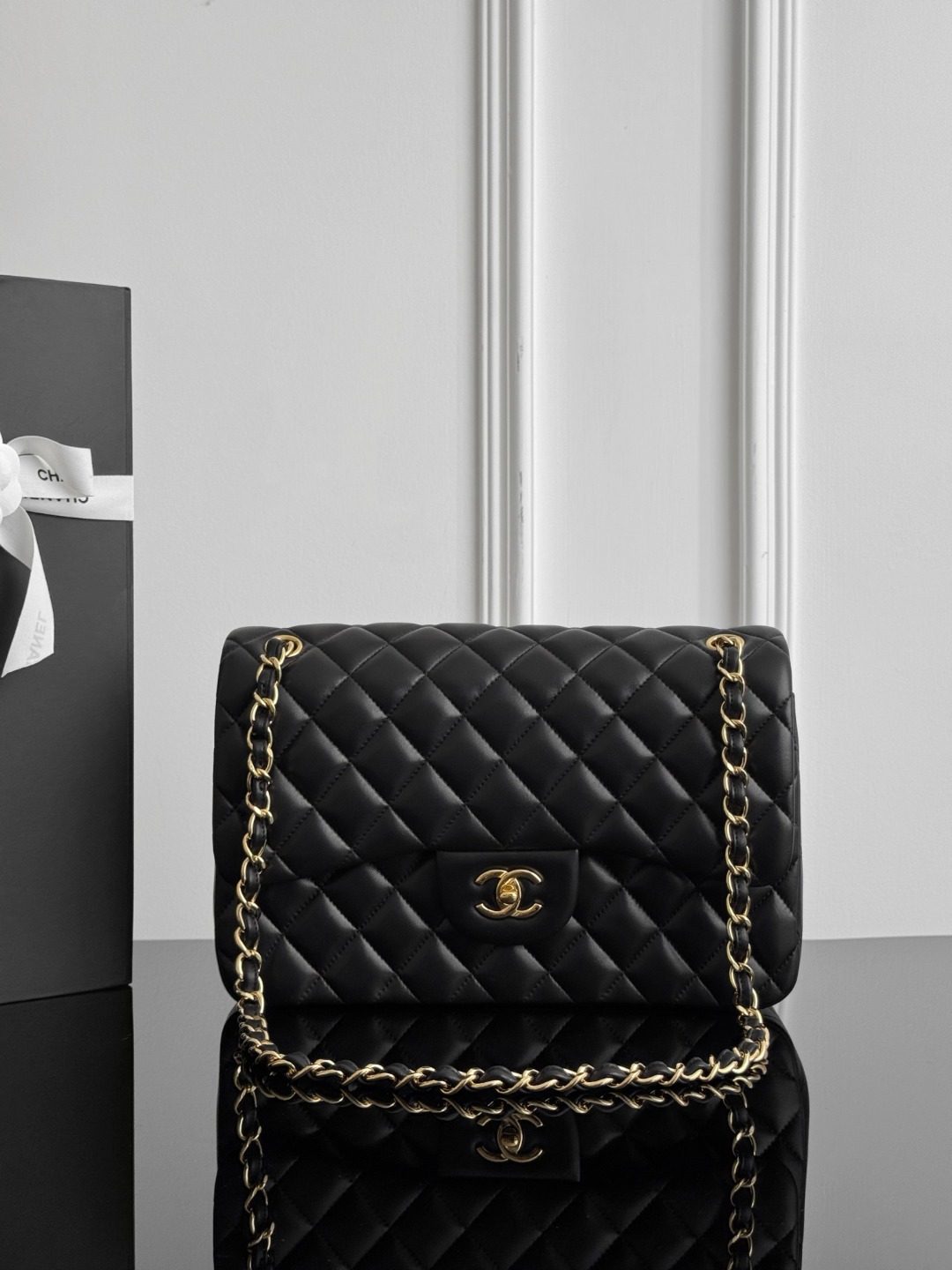 Chan cf30 chian shoulder bag