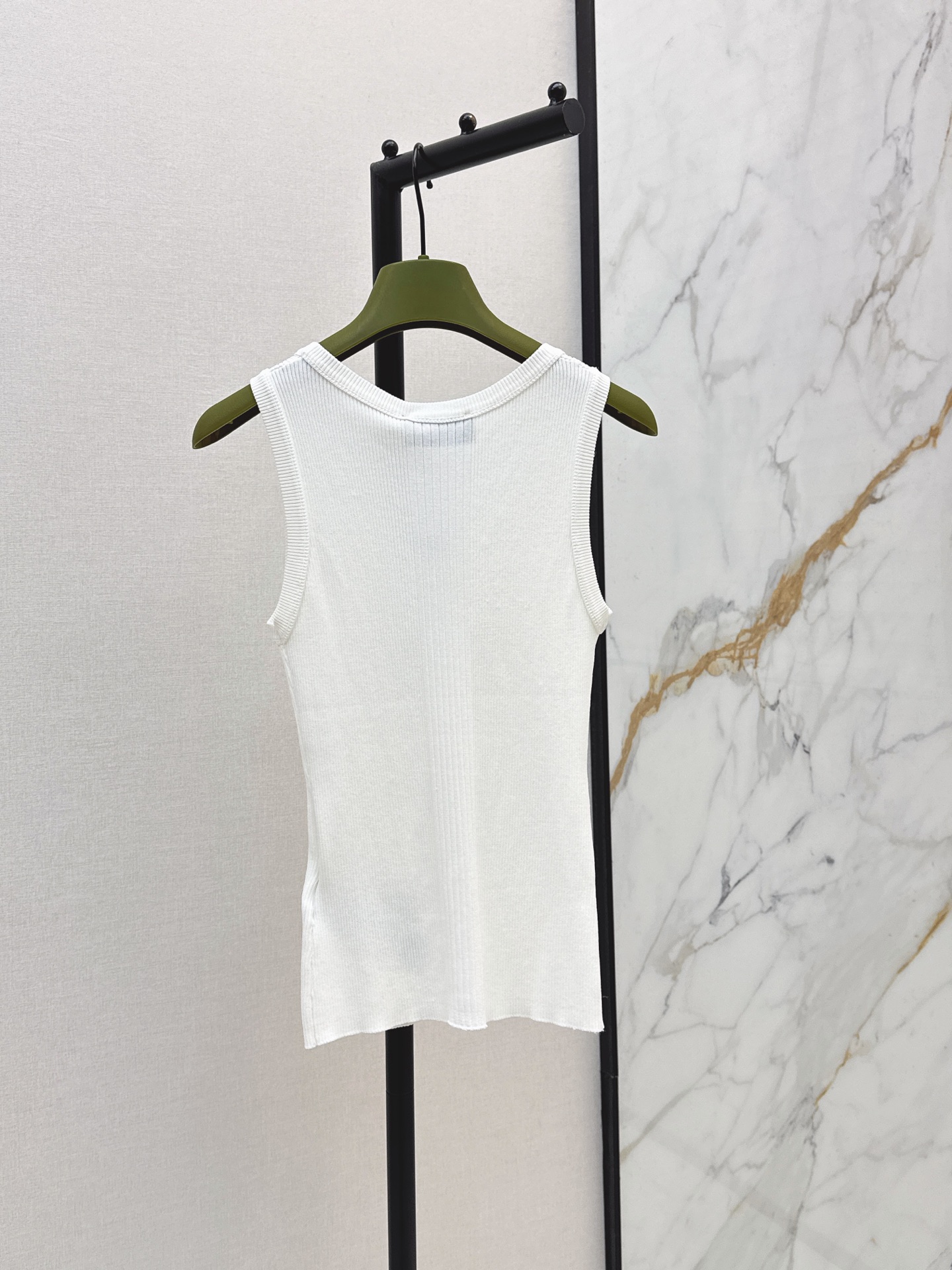 Guc 26ss sleeveless knitwear
