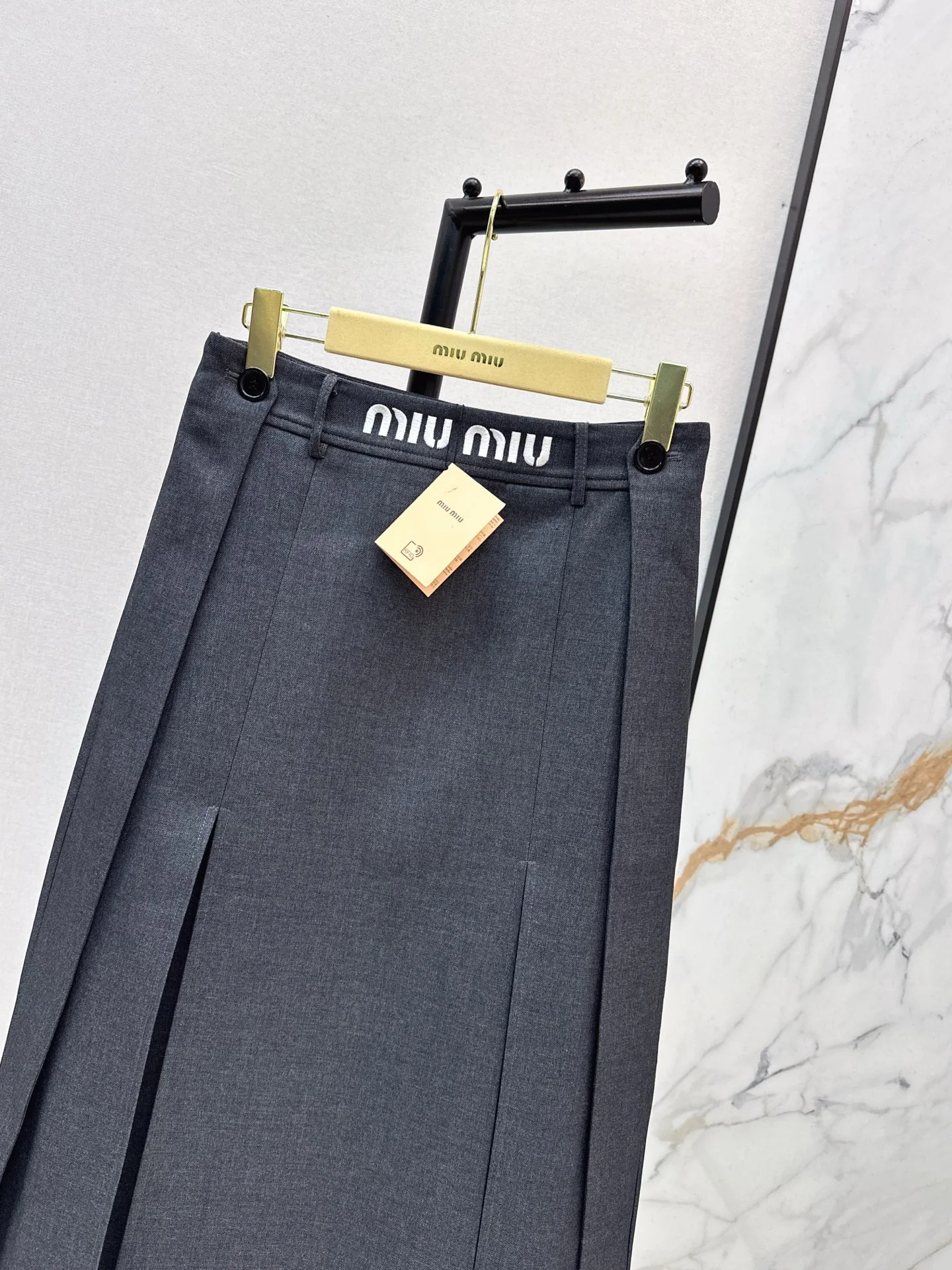 Miu 26ss pleated skirt