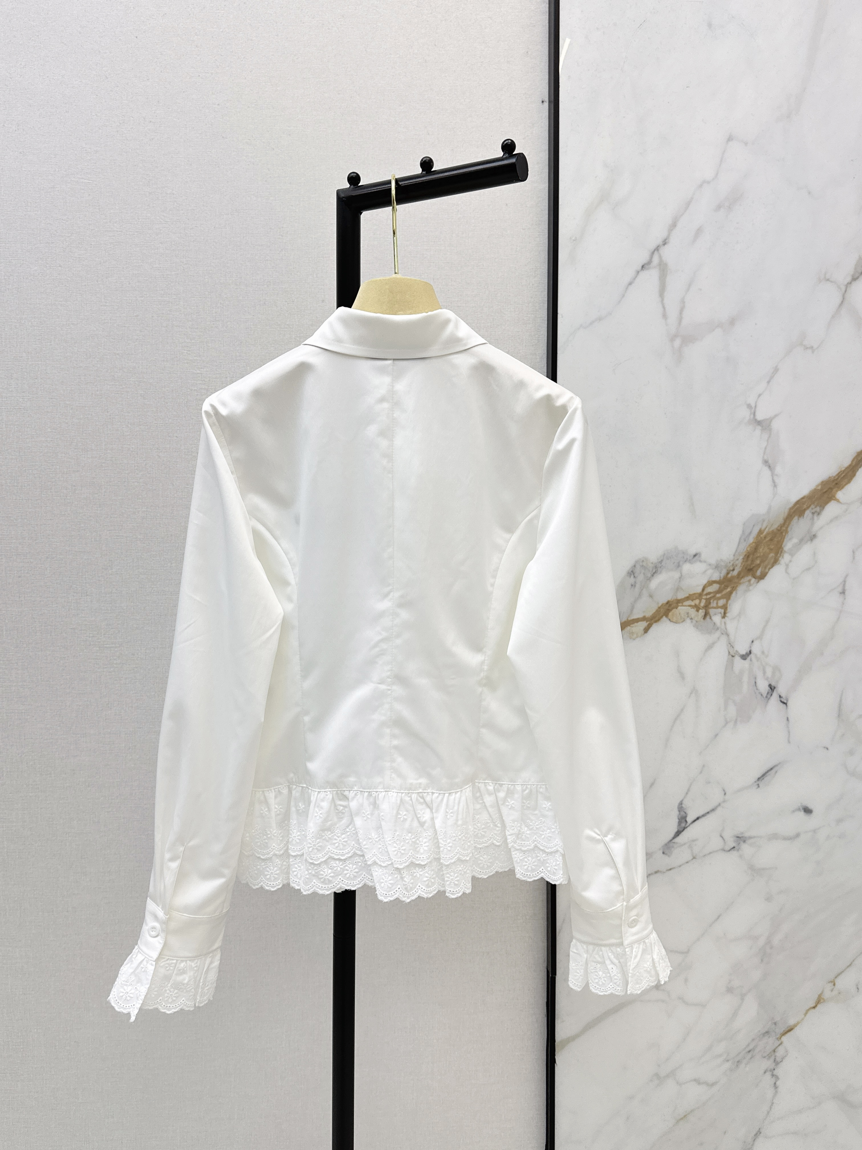 Miu 26ss lace contract shirts