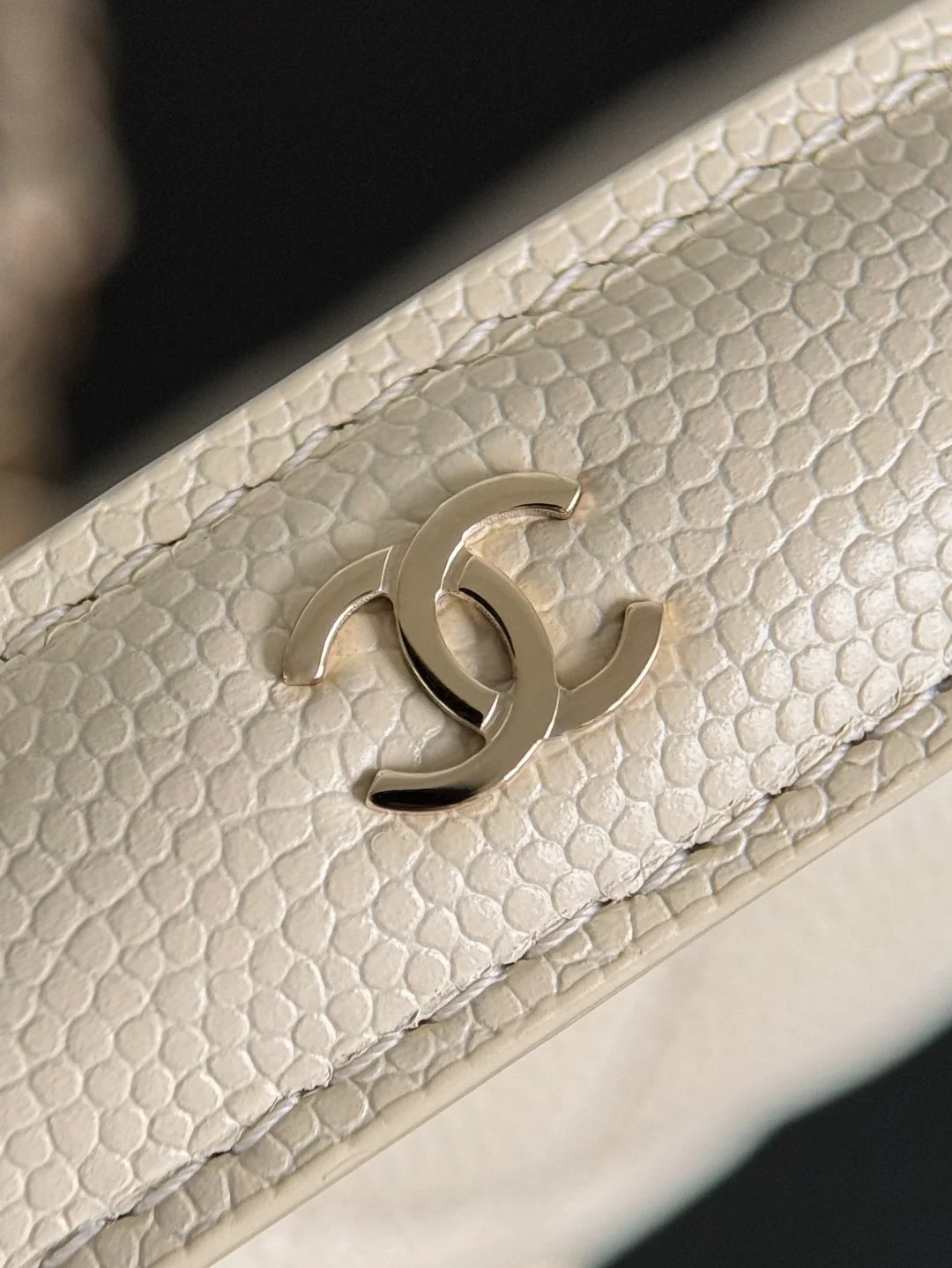 Chan 25C messenger bag