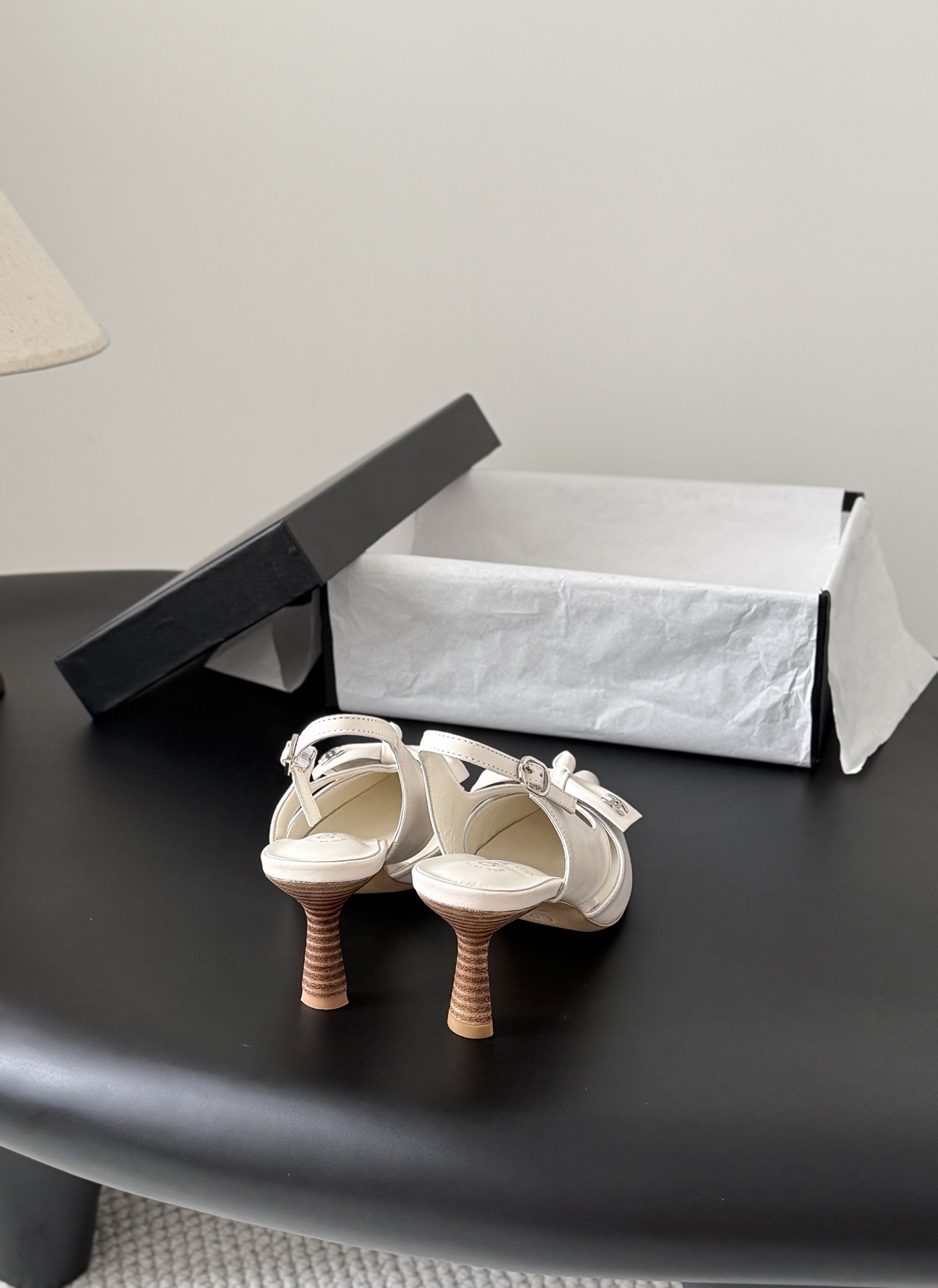 Chan 26ss bow slingback heel