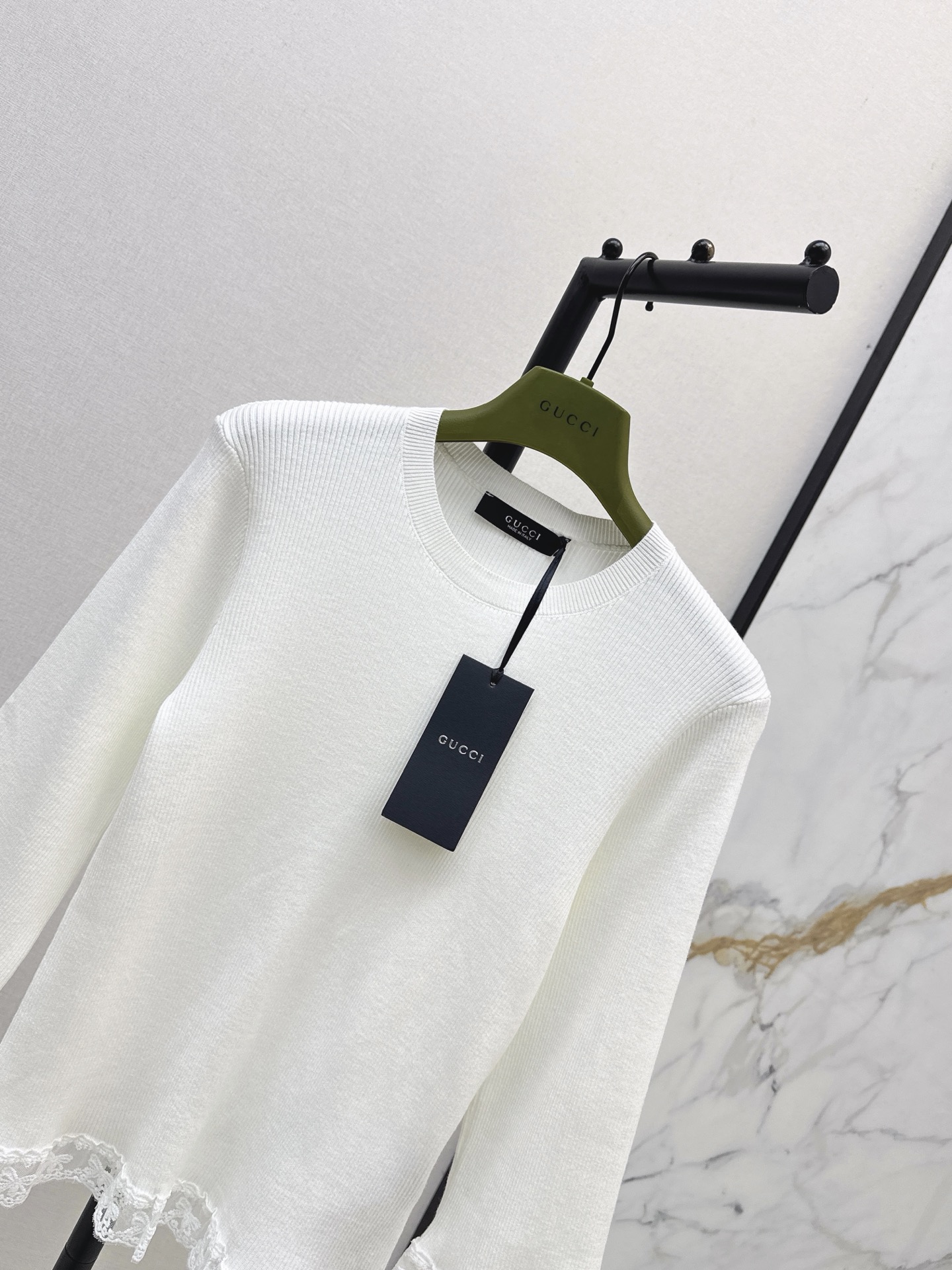 Guc 26ss lace contact knit top