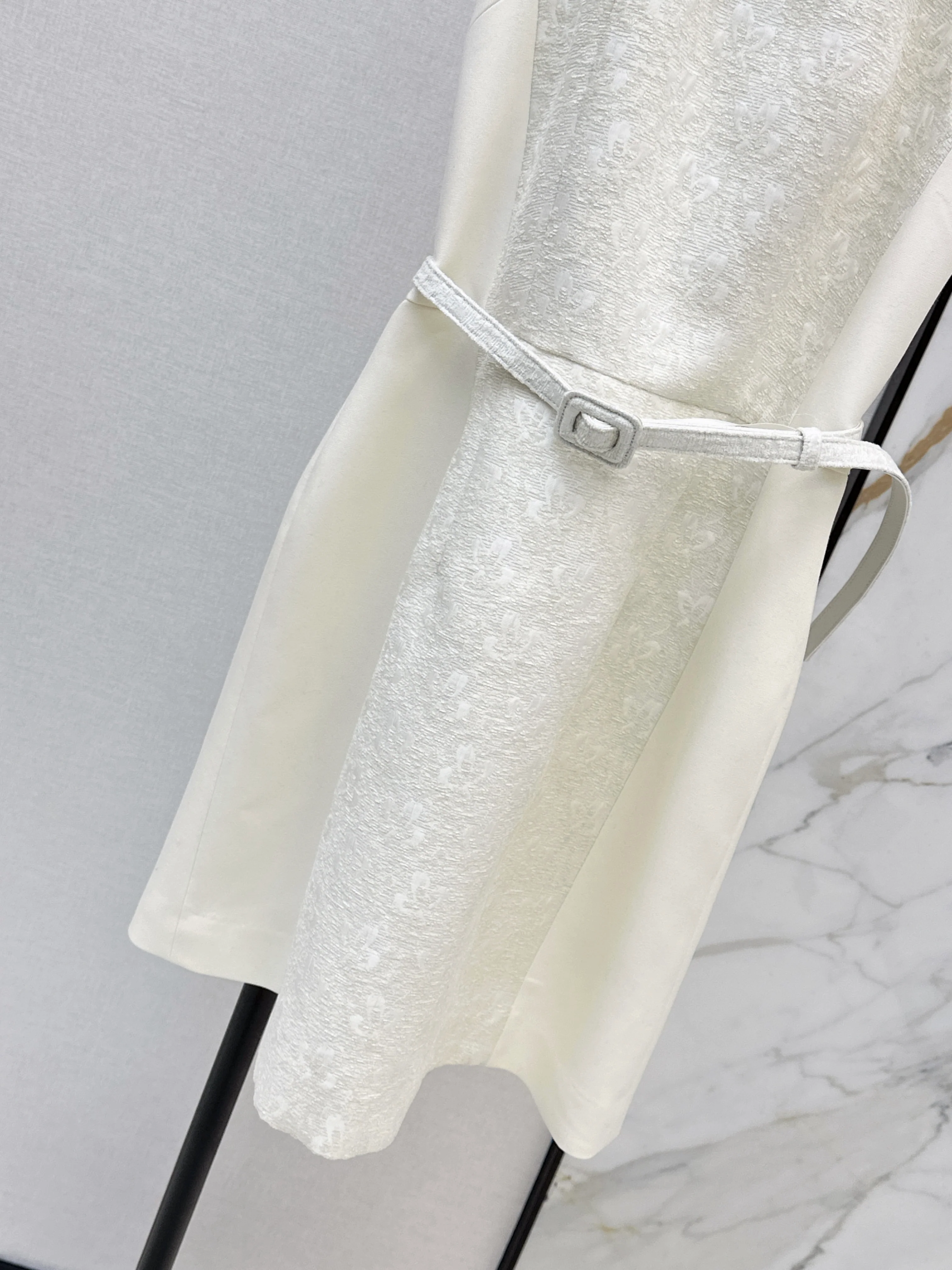 CD 26ss jacquard belted dress