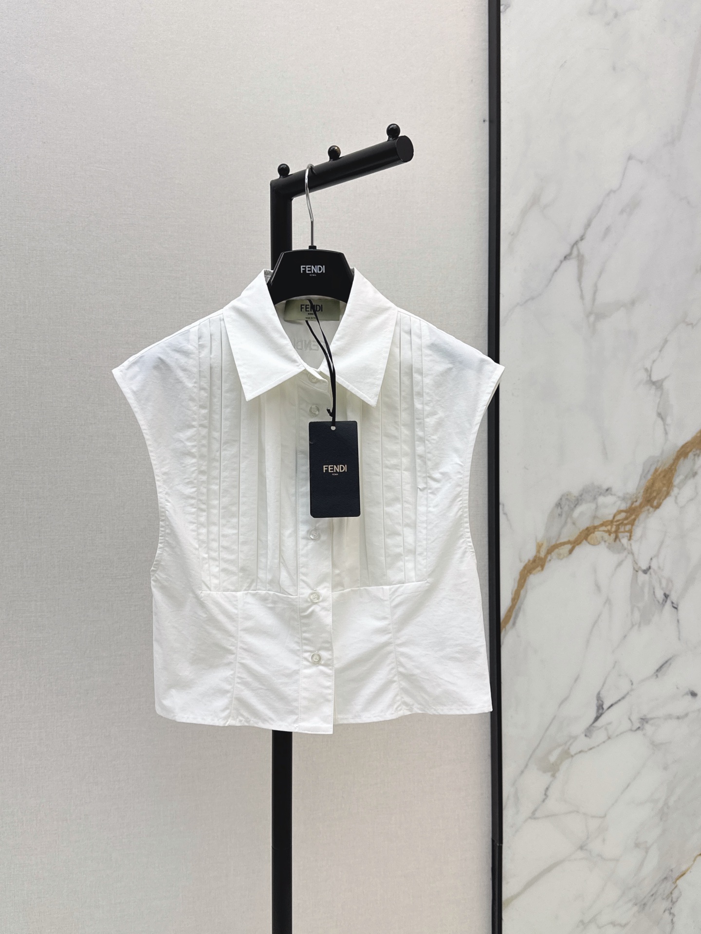 Fen 26ss sleeveless shirt