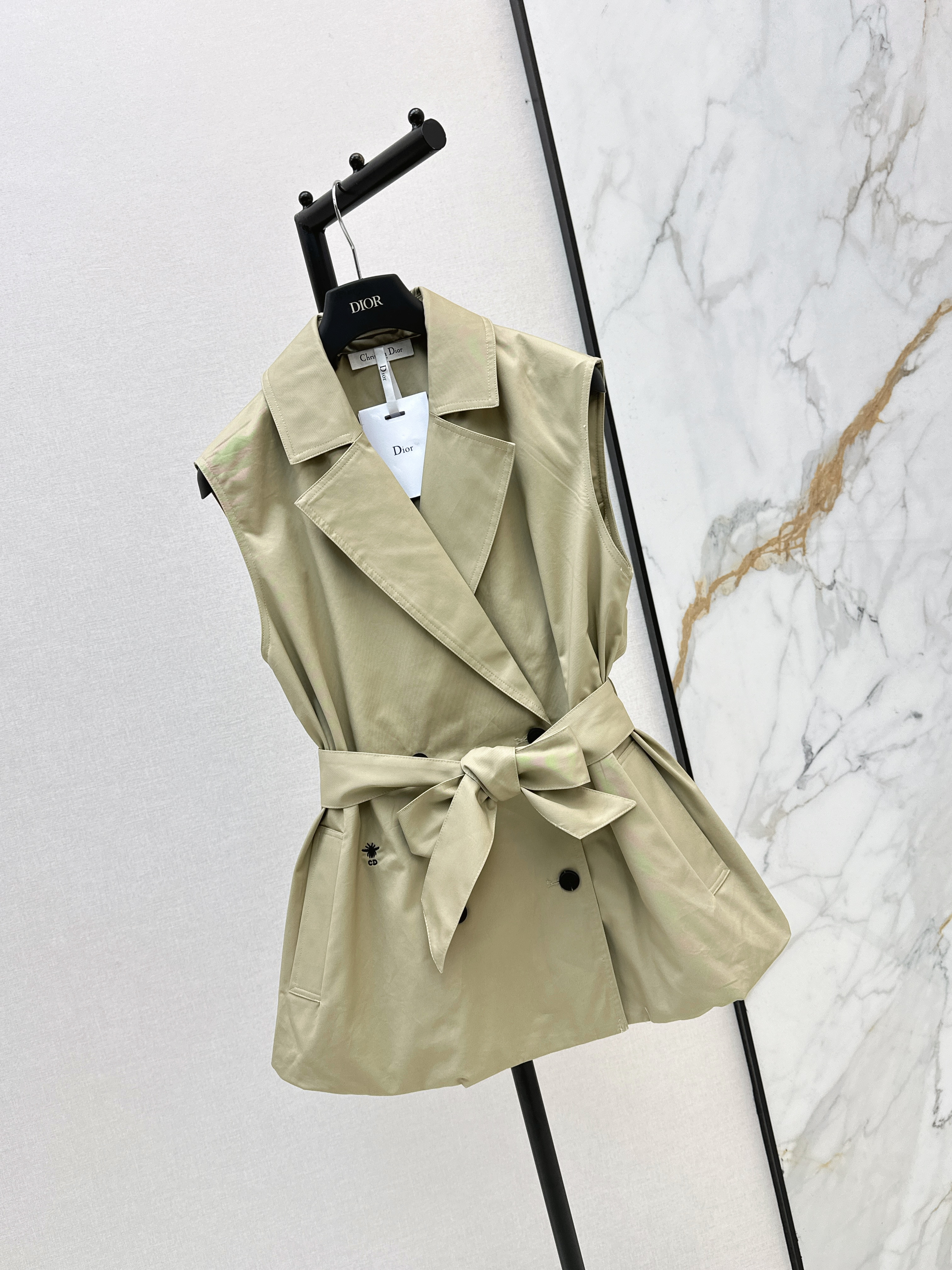 CD 26ss sleeveless belted trench vest