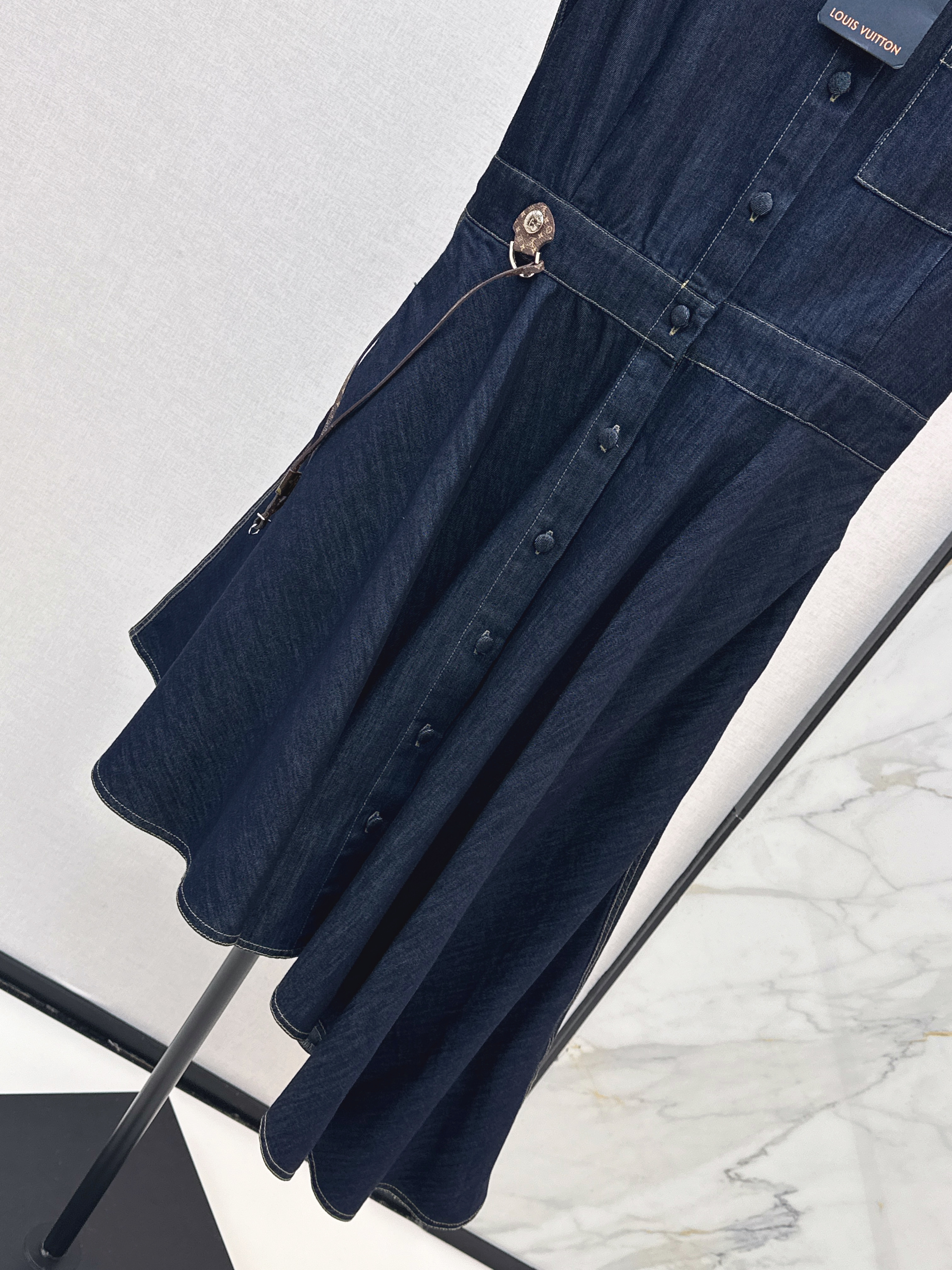 Louis 26ss Sleeveless Denim Shirt Dress