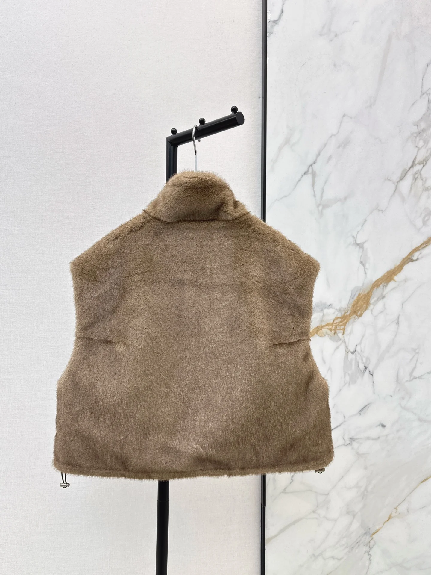 Brun 25fw reversible faux fur vest jacket