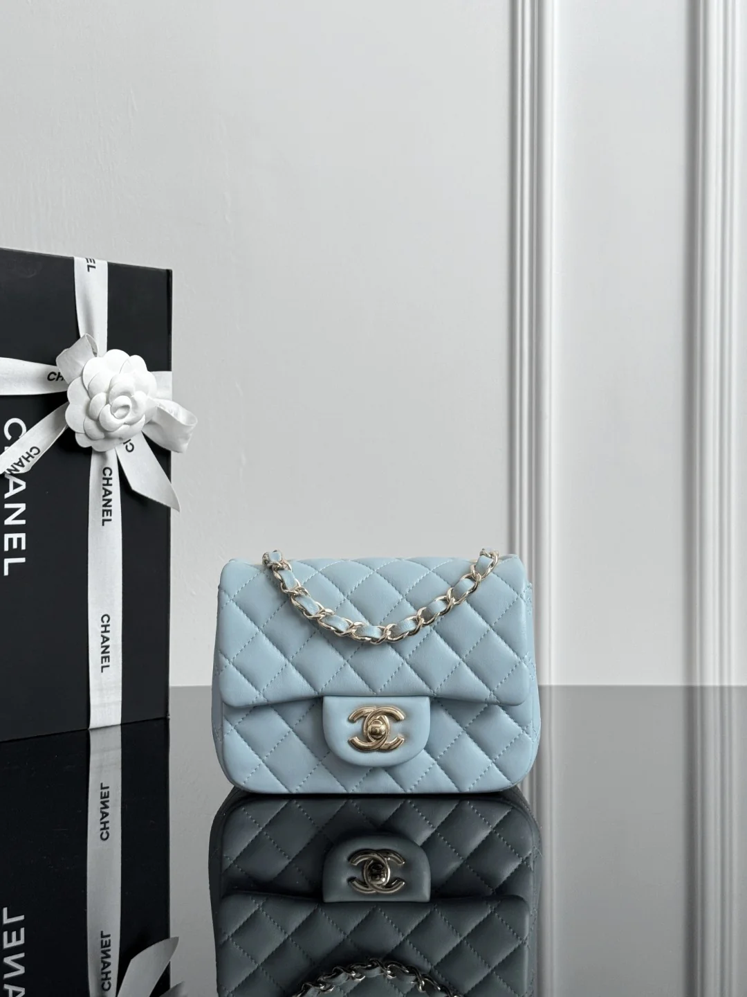 Chan cf17 chain shoulder bag