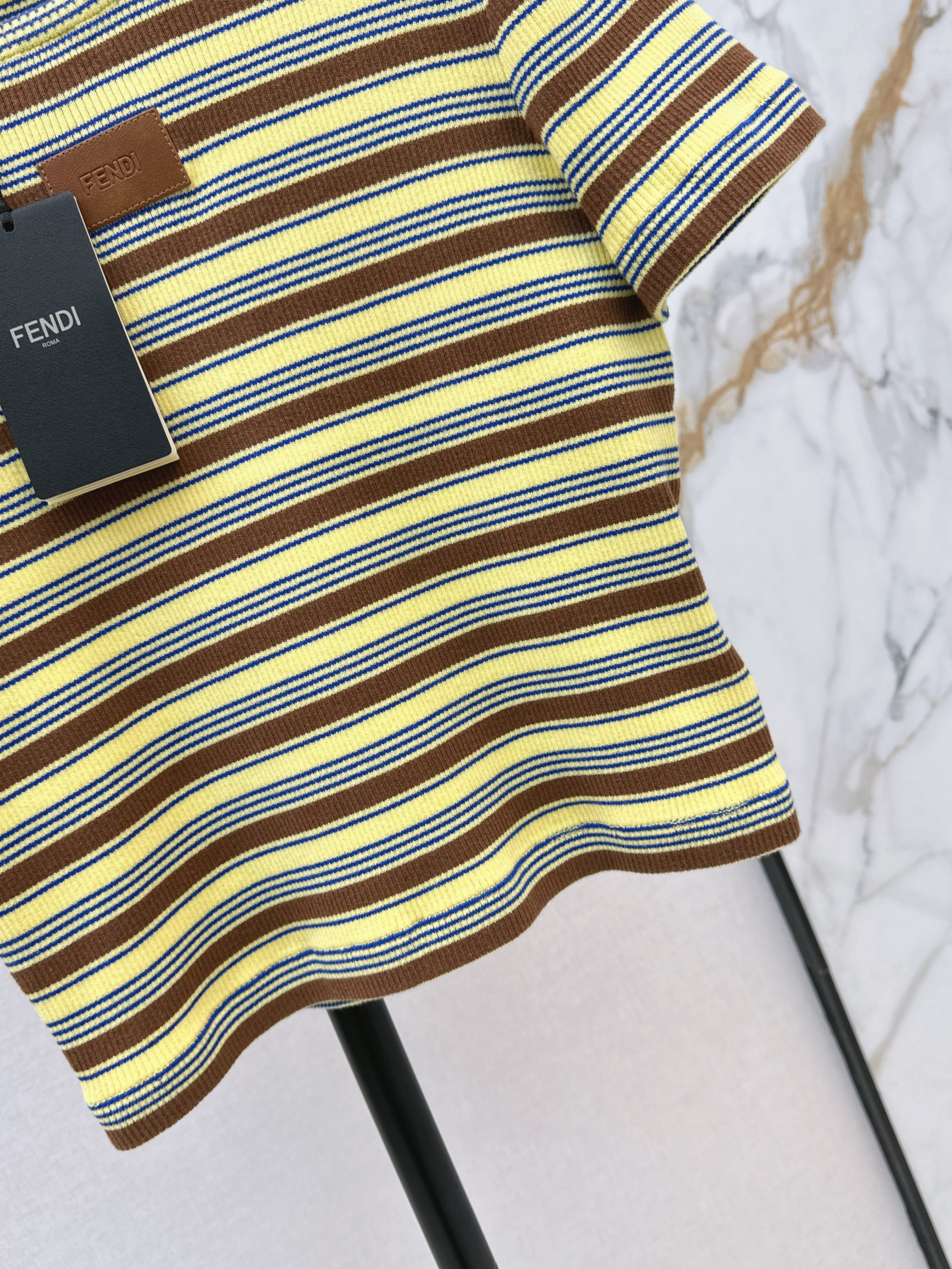 Fend 26ss stripe t-shirt