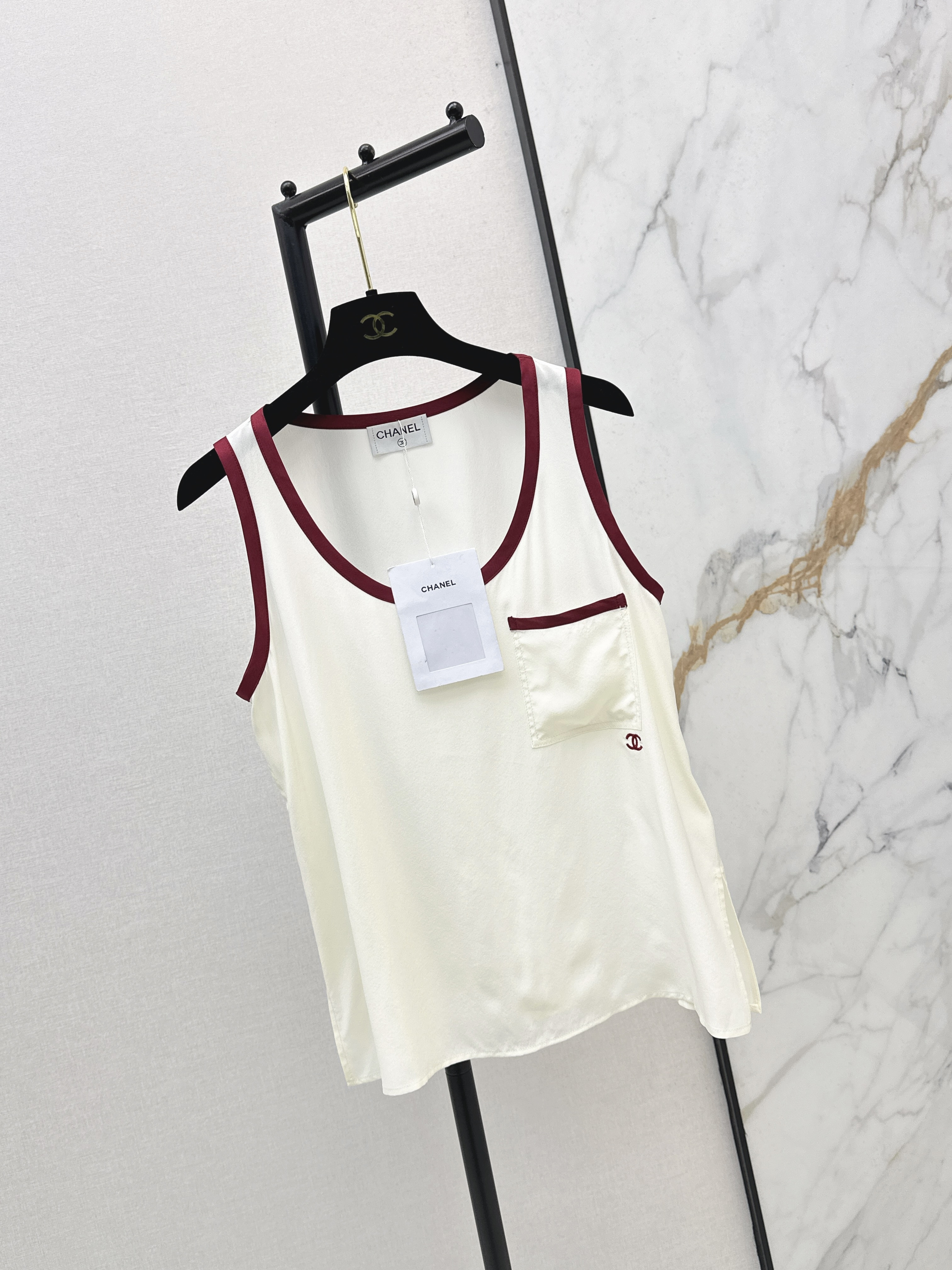 Chan 26ss silk vest