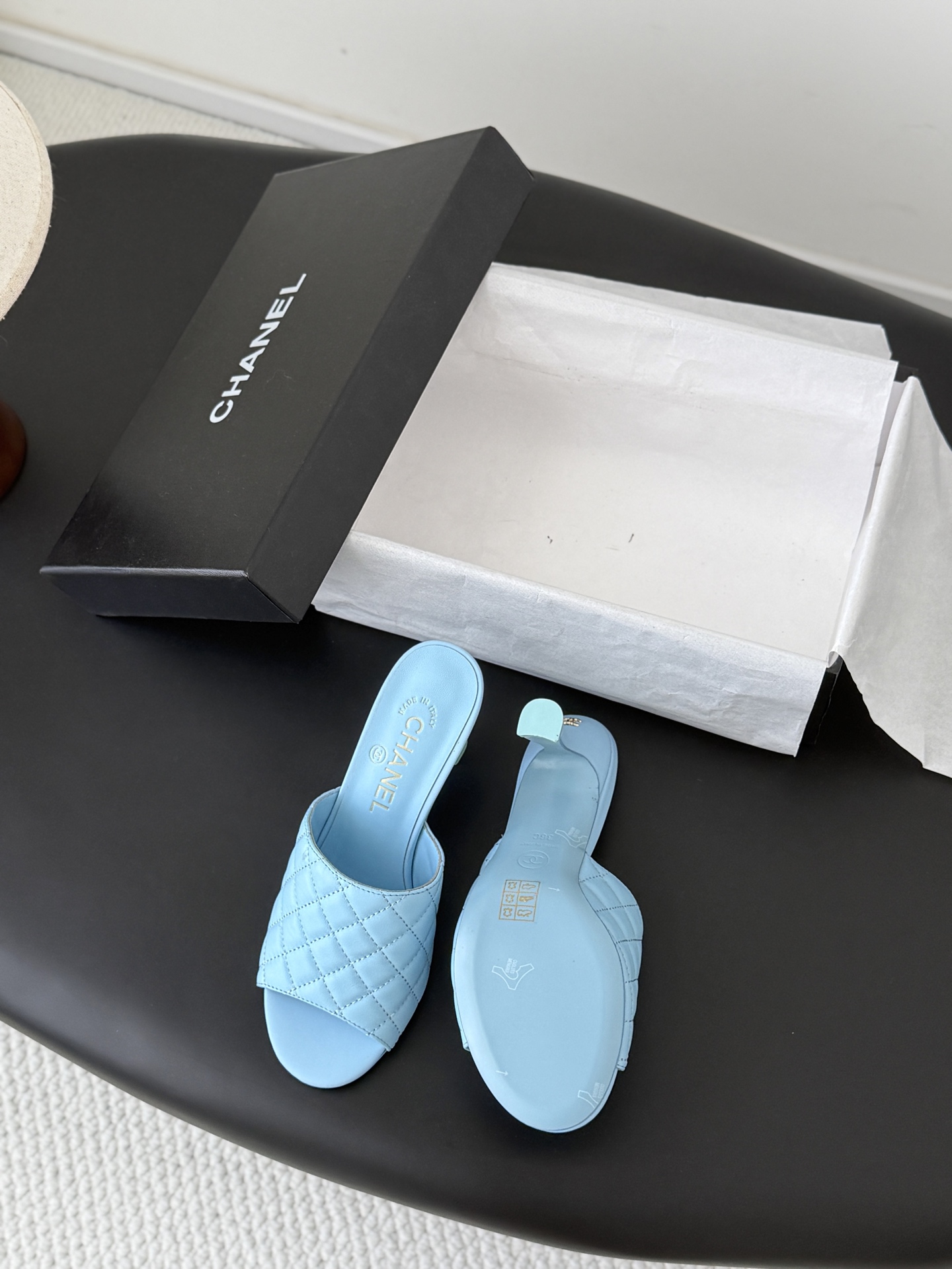 Chan 26ss kitten heels sandals