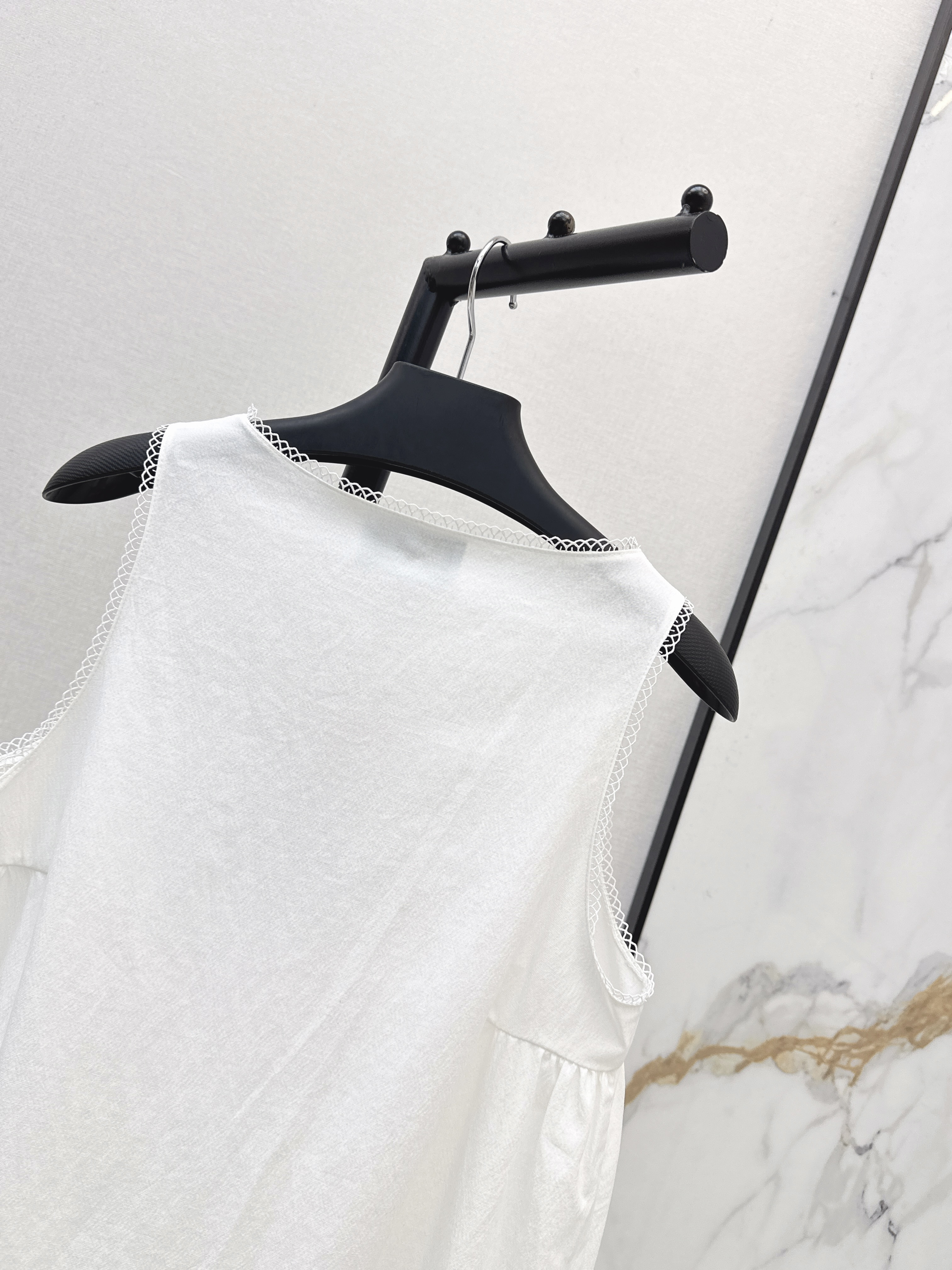 Pra 26ss embroidery sleeveless dress