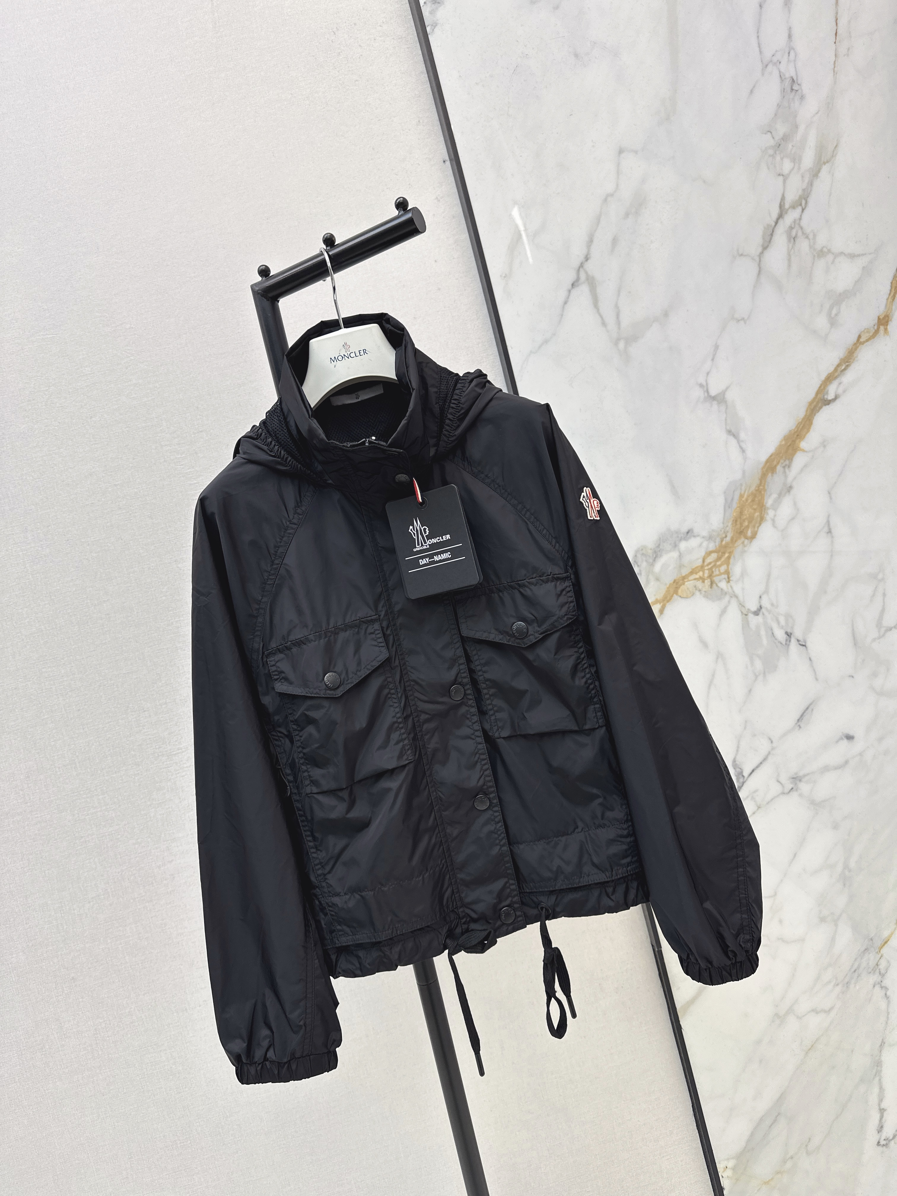 Monc 26ss trench coat