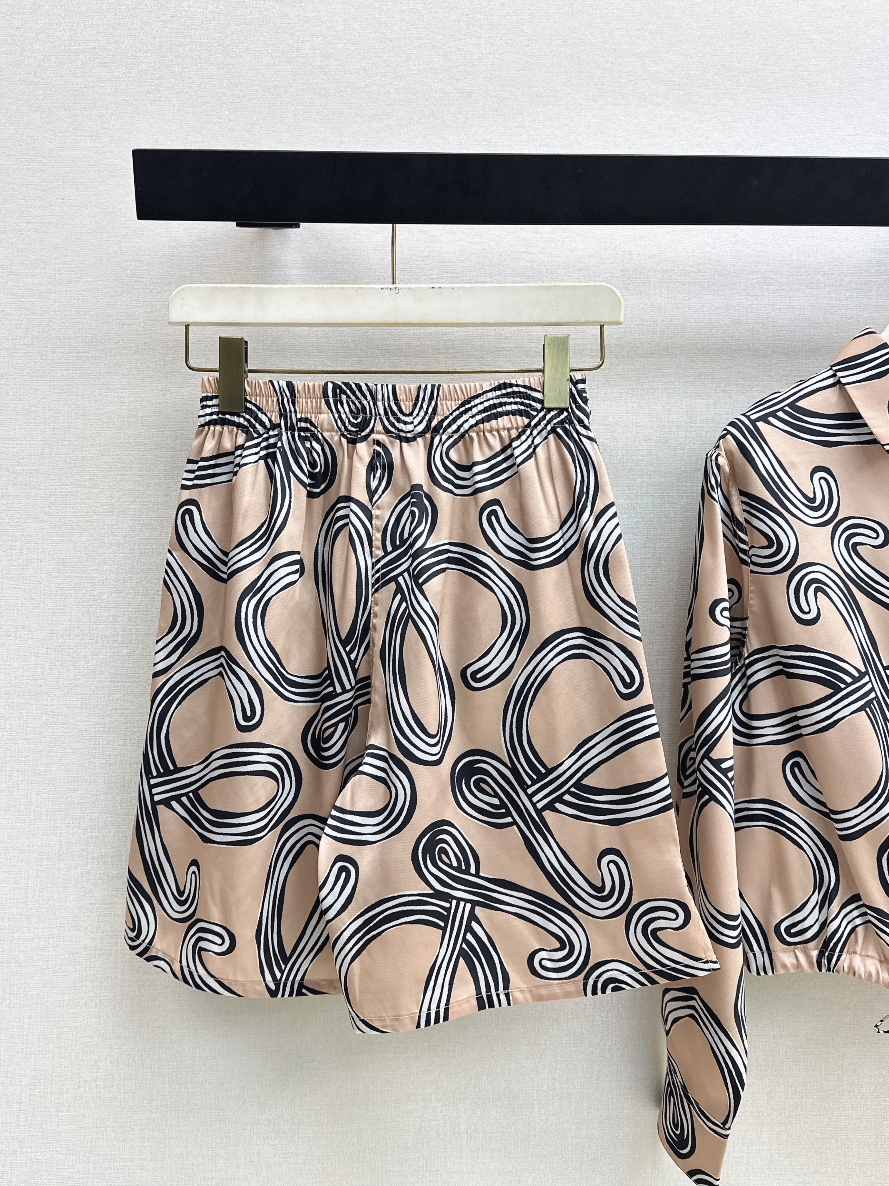 Loe 26ss print shirt shot set