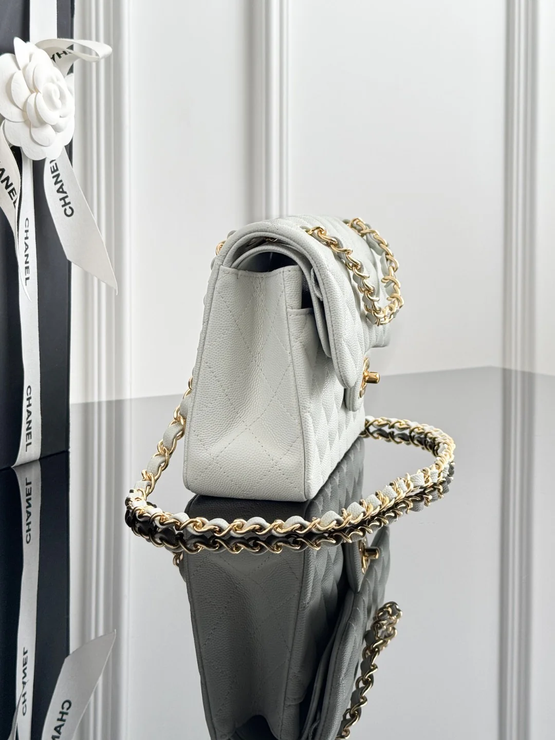 Chan cf23 chain shoulder bag