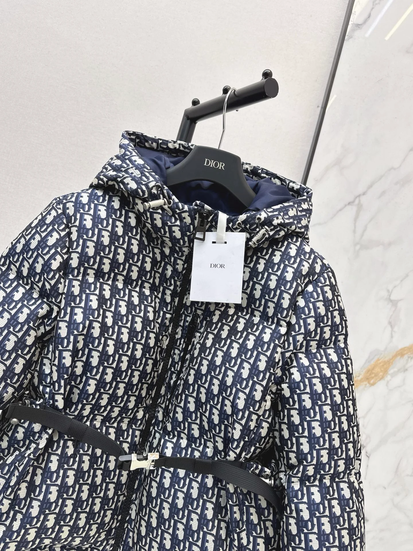 CD 25fw hooded puffer jackets