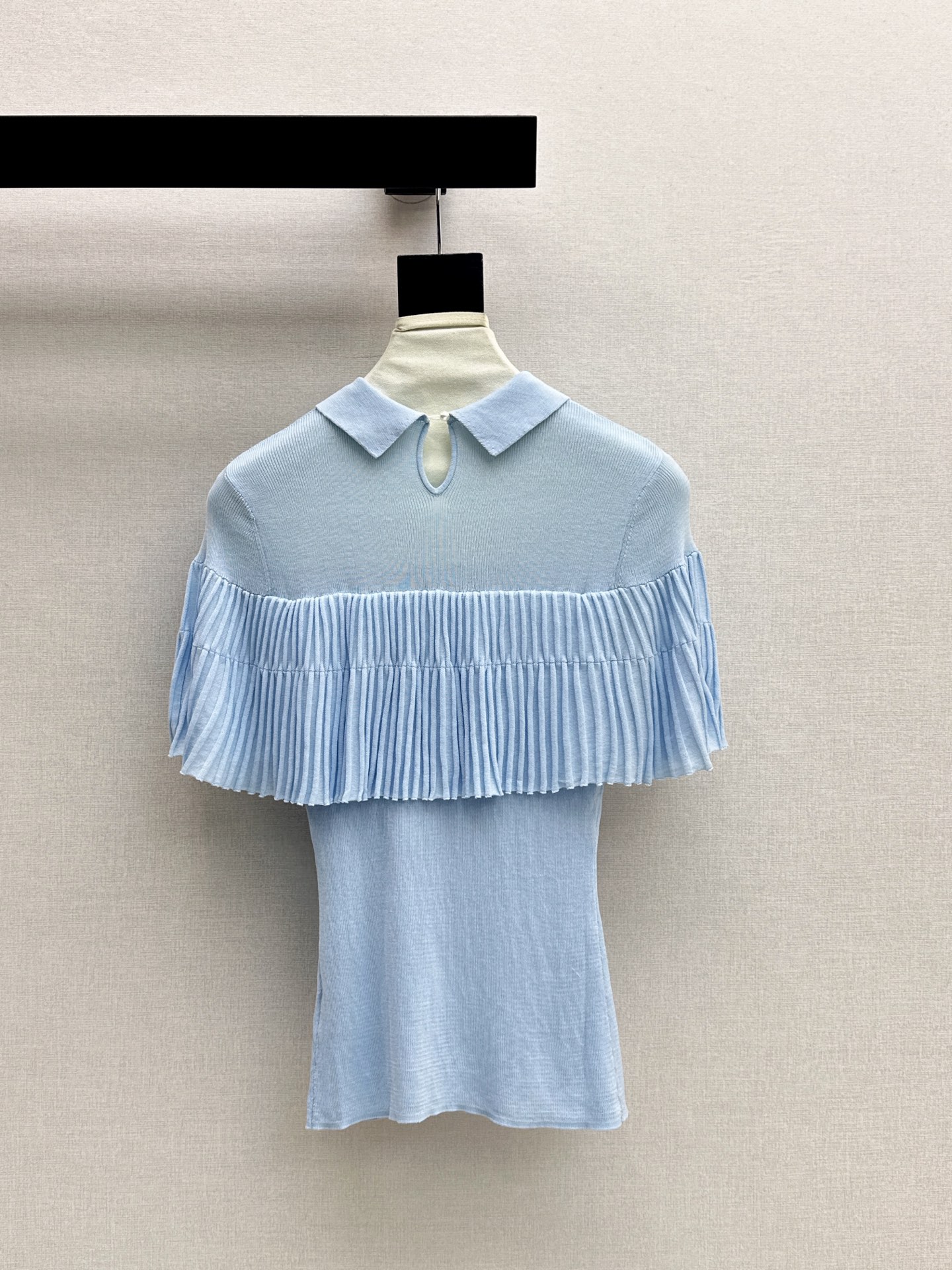 Miu 26ss cape knitswear