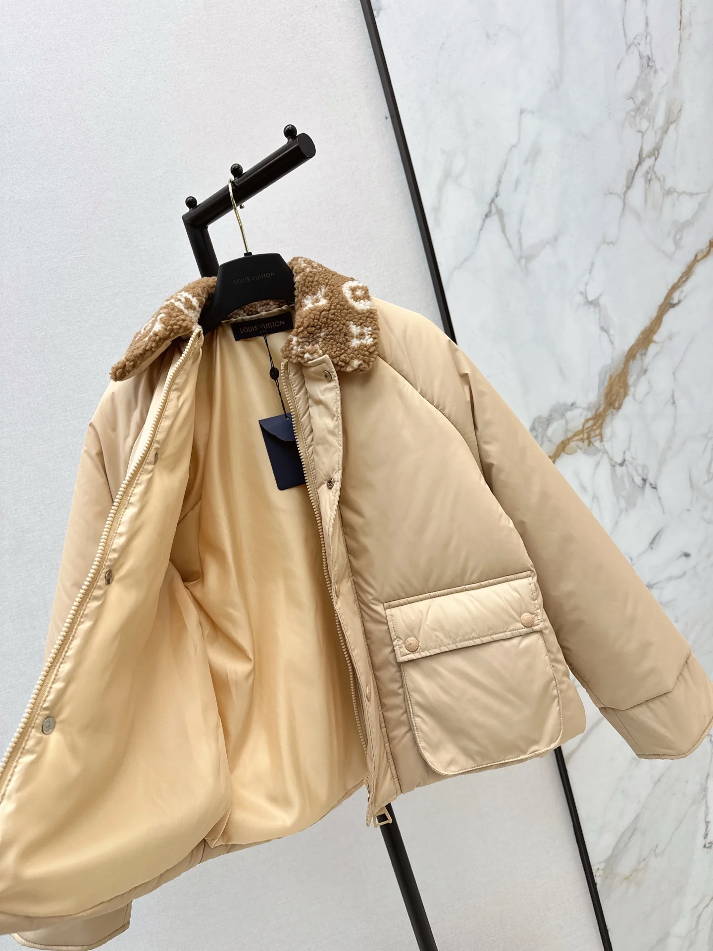 Louis 25fw padded jacket
