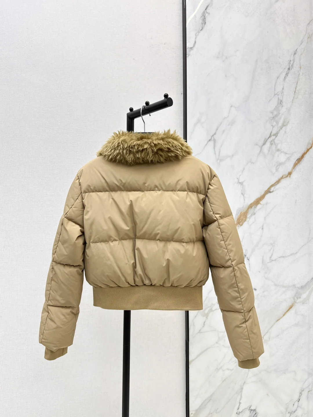 Pra 25fw down jacket