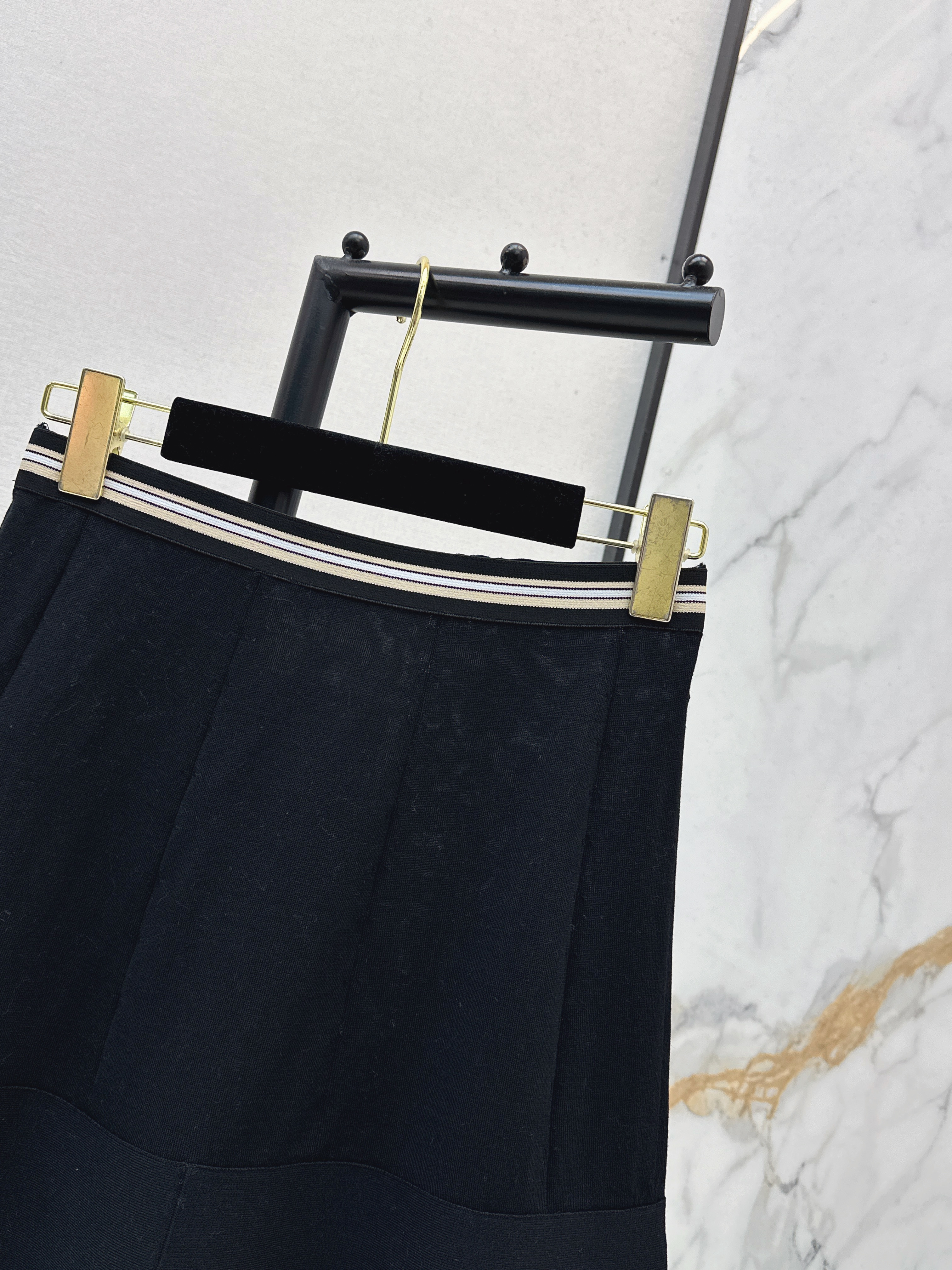 Chan 26ss A-line skirt