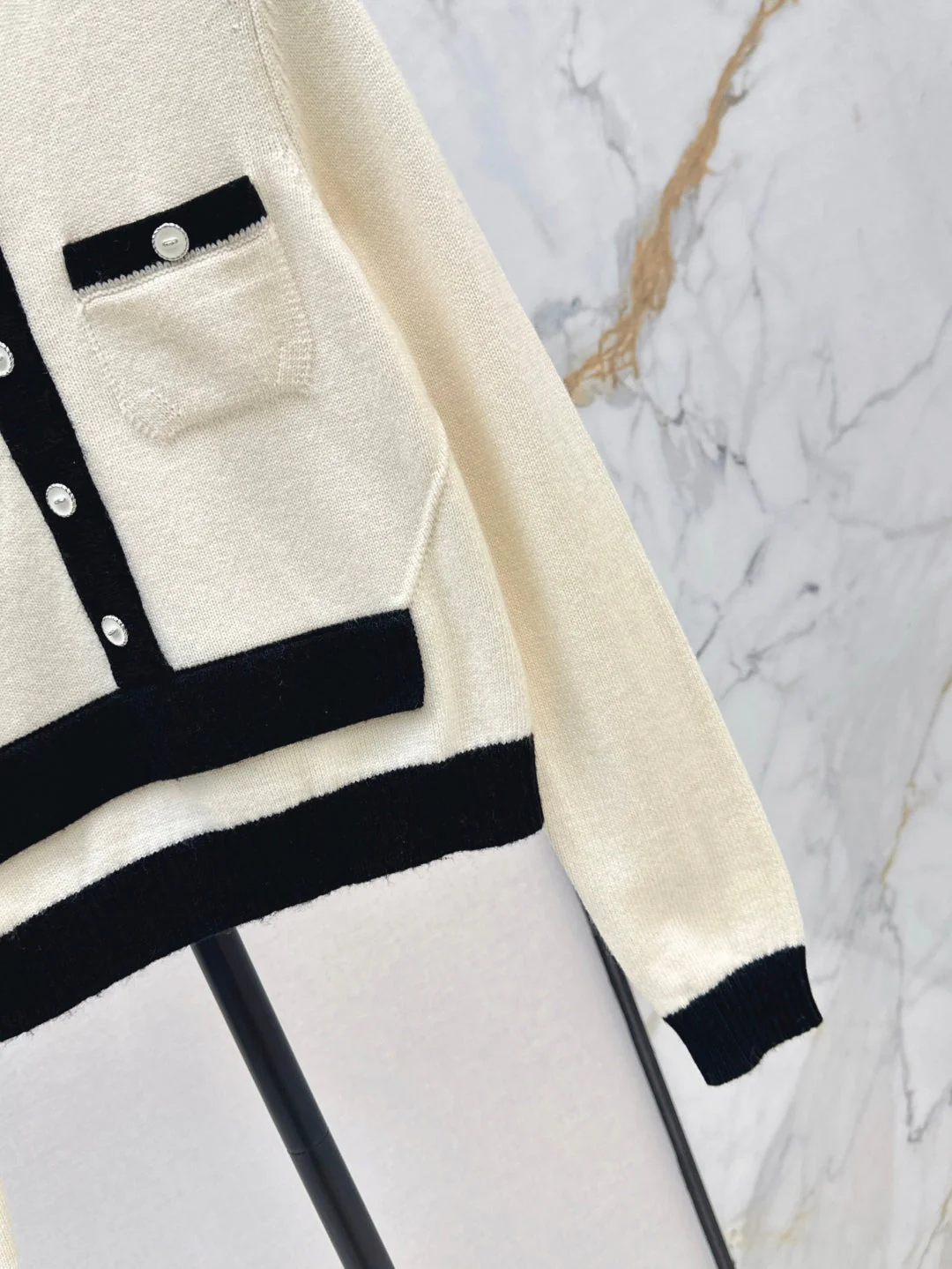 Chan 25ss knit cardigan