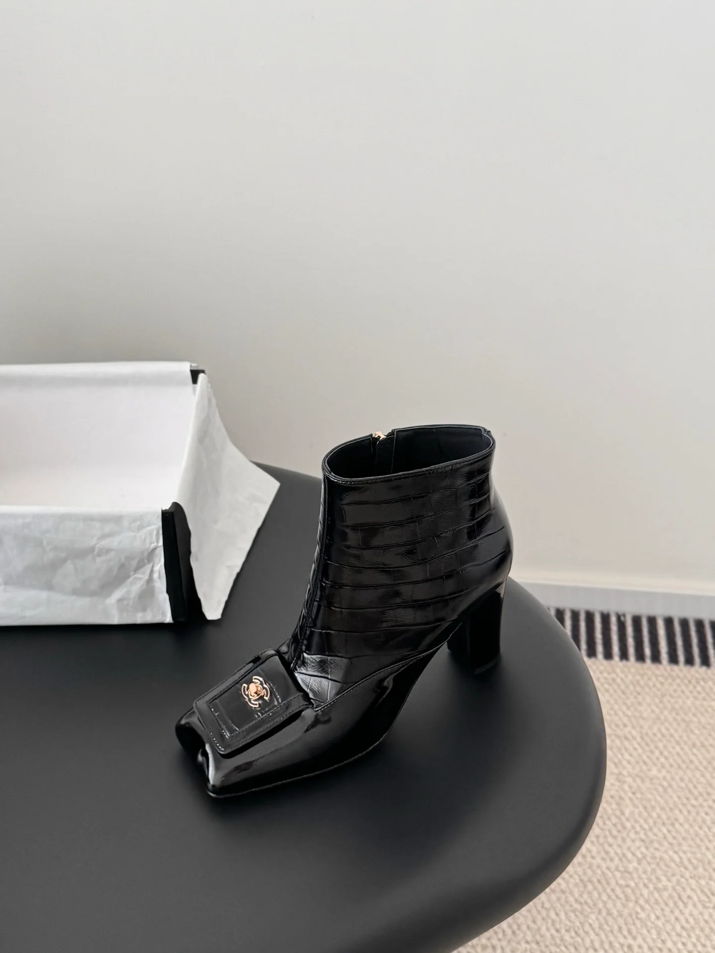 Chan 26ss ankle boots